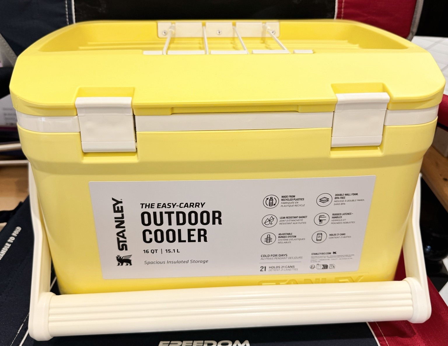 Stanley’s new easy carry outdoor cooler is perfect for weekend road trips or small gatherings with friends! 🧊🍔🌭 #memorialday #fourthofjuly #patriotic #cooler #backyardbbq #summer #summertime #summerdays #pooldays

#LTKdayinmylife #LTKfoodie #LTKmomlife