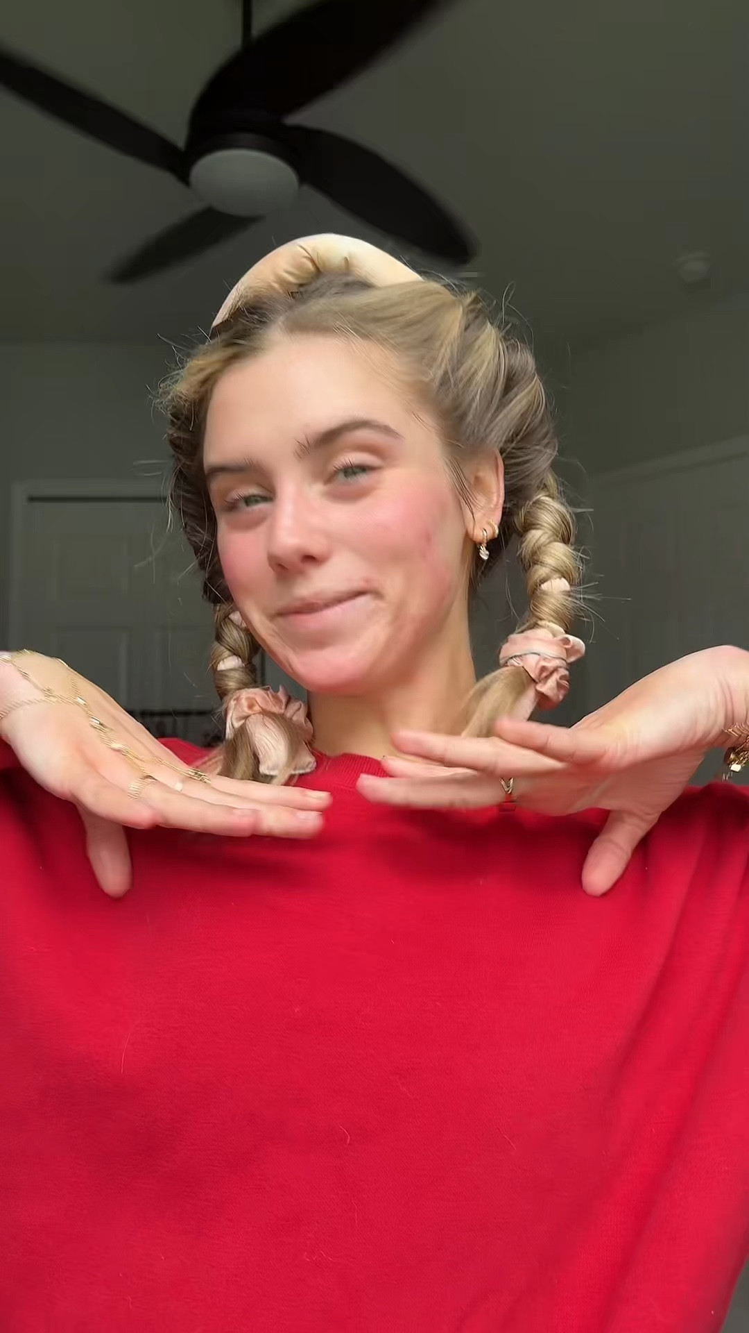 such a simple addition to my routine that has truly upped my mornings are under eye patches they are so soothing and feel cooling and hydrating on the eyes but also no better feeling than responding to emails with a nice coffee and undereye patches on you will feel like you have your life together 😅💓🫶😌 @grace & stella 

#undereyemask #undereyepatches #undereyemasks #morningroutine #morningvibes #graceandstellaeyemask #skincare #morningskincare #morningskincareroutine #morningpickmeup #ttsbeautybesties #selfcarefinds grace & stella Under Eye Mask - Christmas Gifts for Women, Christmas Gifts for Mom - Reduce Dark Circles, Puffy Eyes, Undereye Bags, Wrinkles - Gel Under Eye Patches  

#LTKWatchNow #LTKFindsUnder50 #LTKBeauty