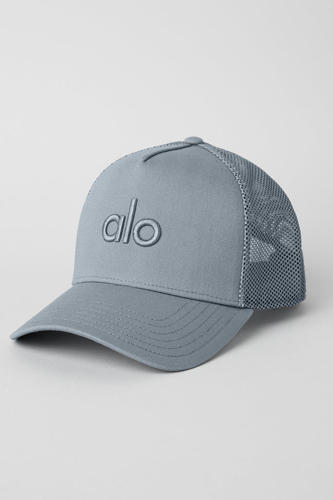 District Trucker Hat | Alo Yoga (US)