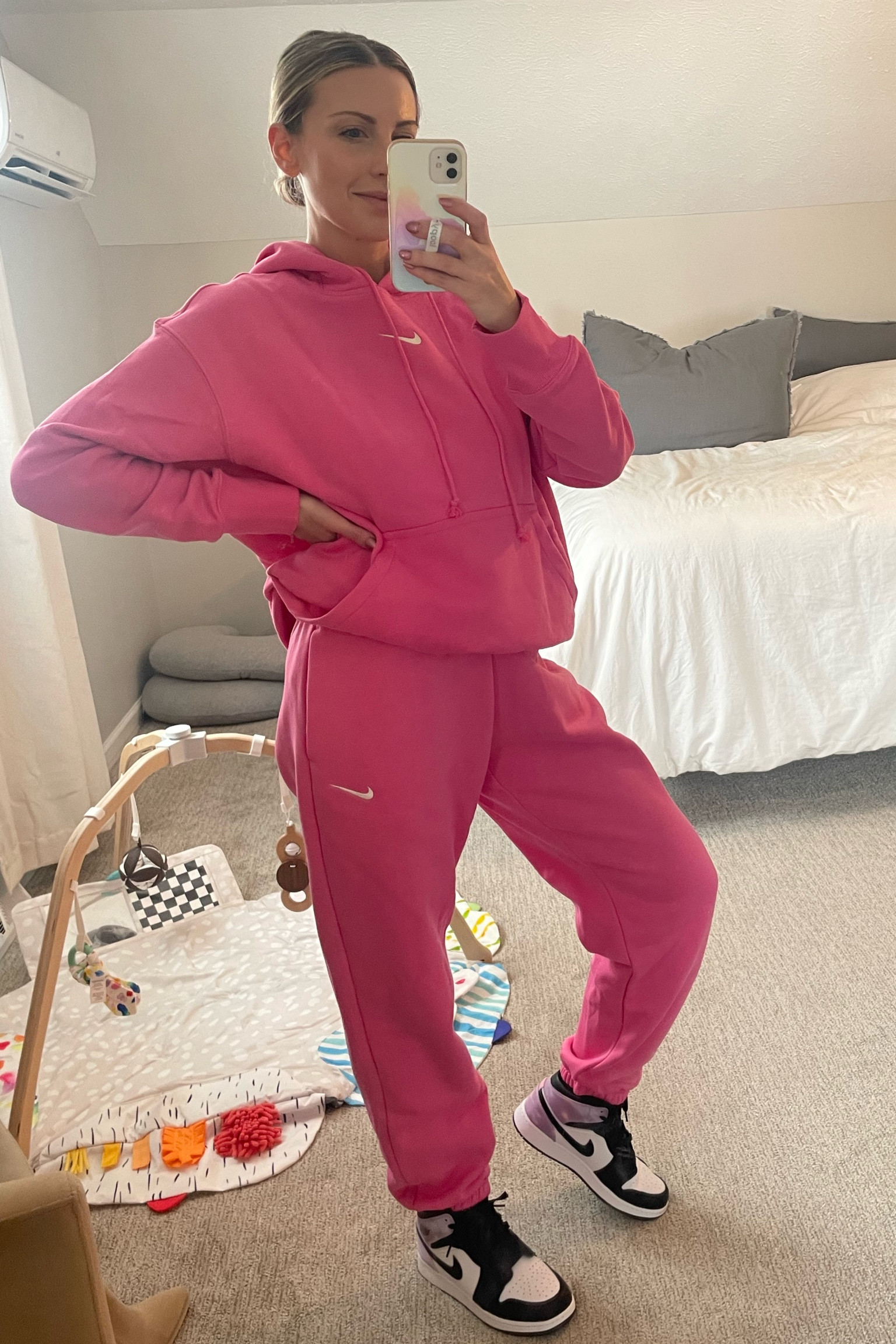 Nike pink set for Valentine’s Day 💗💗 small top small bottoms - bottoms run BIG

#LTKGiftGuide #LTKfit #LTKunder50
