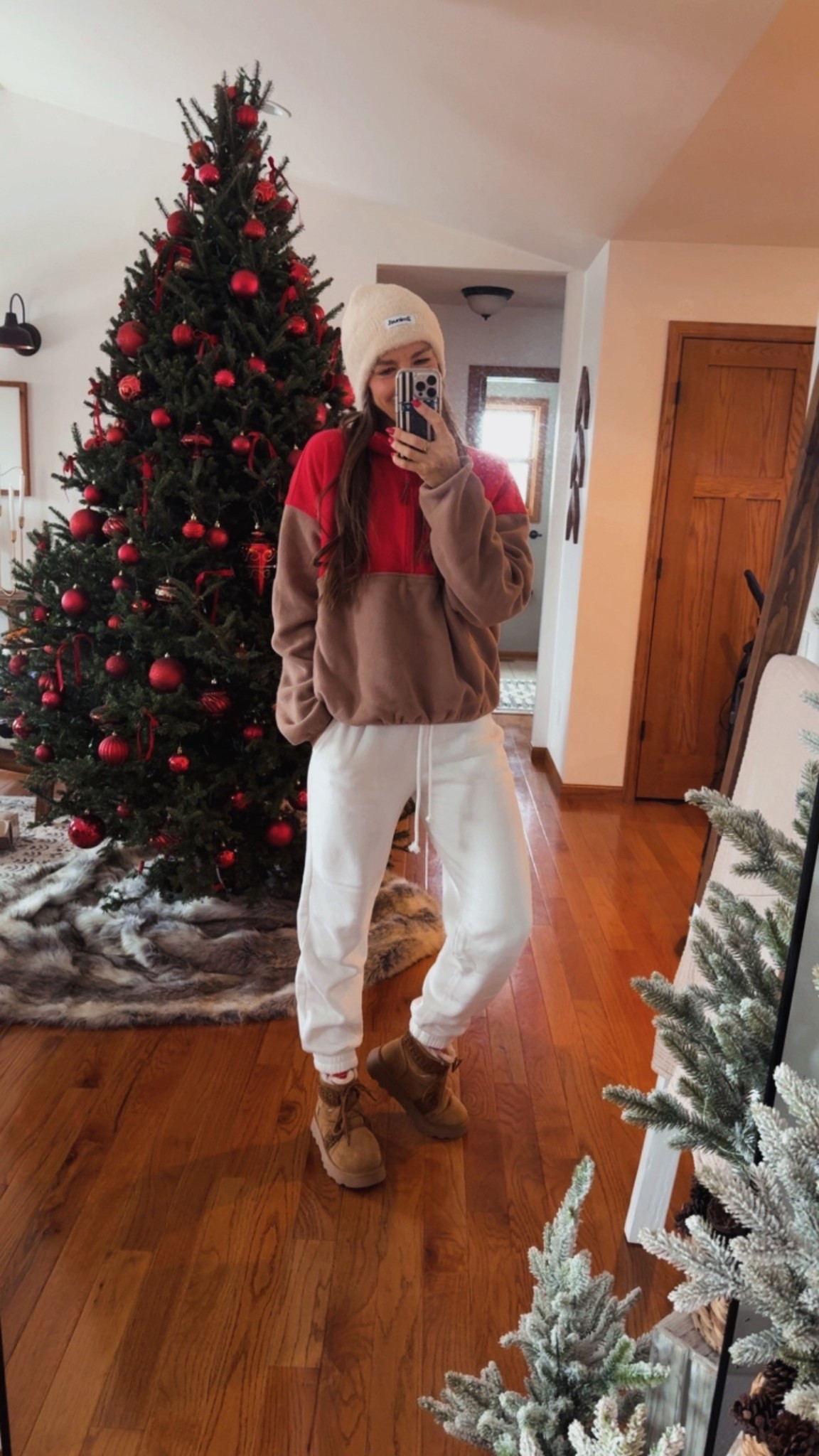 The perfect cozy fit!

#LTKmomlife #LTKootd #LTKdayinmylife