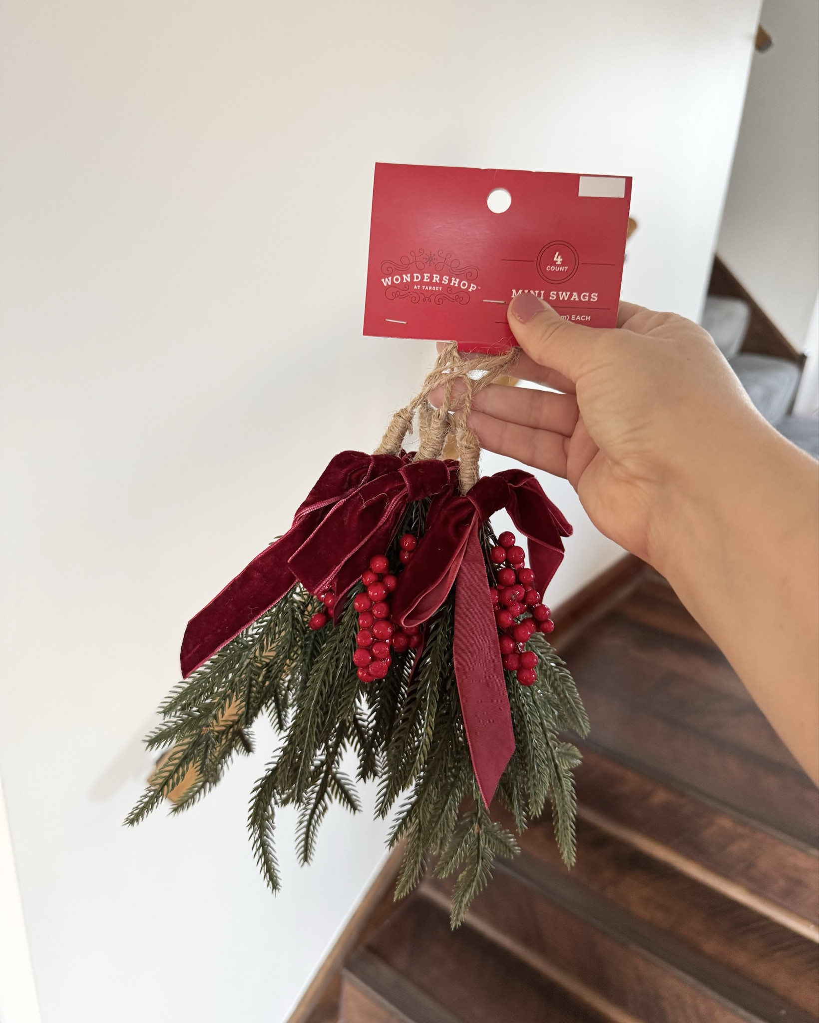 Set of 4 mini swags ❤️ 

#LTKHome #LTKHoliday #LTKSeasonal