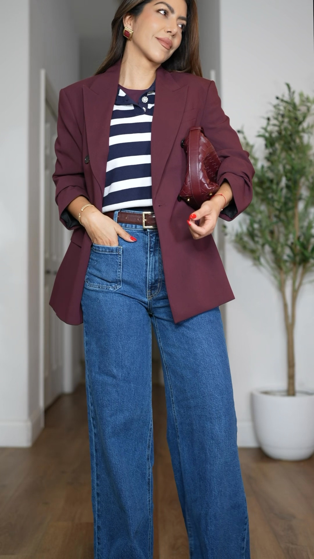 Fall layering with these H&M wide-leg jeans and a striped top from Walmart 🍂

Jeans are old but they have a new wash. Wearing size 4 


Burgundy blazer, fall outfits, casual fall looks, work fall outfits

#LTKootd #LTKgrwm #LTKSaleAlert