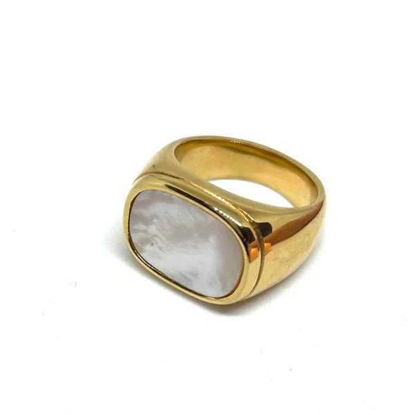 Monroe Seashell Ring | Nikki Smith Designs