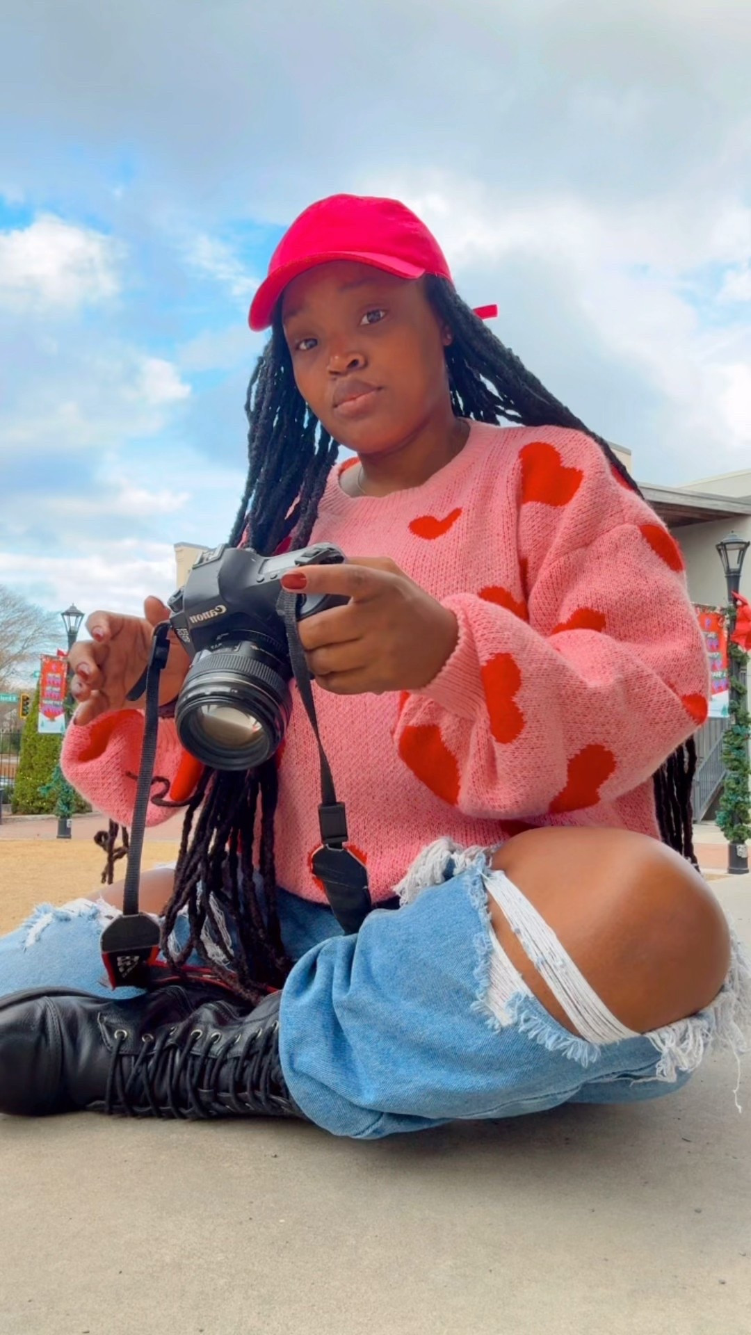 Valentine’s Day sweaters are officially HERE 💕✨
Soft knits, cute heart details, and cozy pieces perfect for February outfits, school runs, date nights, and lounging cute at home.
I linked all my favorite Valentine’s sweaters on LTK so you can grab them early!

#valentinesdaystyle #valentinesweaters #februaryfashion #cozystyle #holidayfashion #LTKfashion #LTKfinds #LTKsale #shoppingfavorites #onlineshopping #valentinesvibes #ShoppingWithPriiincesss #Atlantamom #AtlantaCreator #Atlantacontentcreators

#LTKHoliday #LTKootd #LTKSeasonal