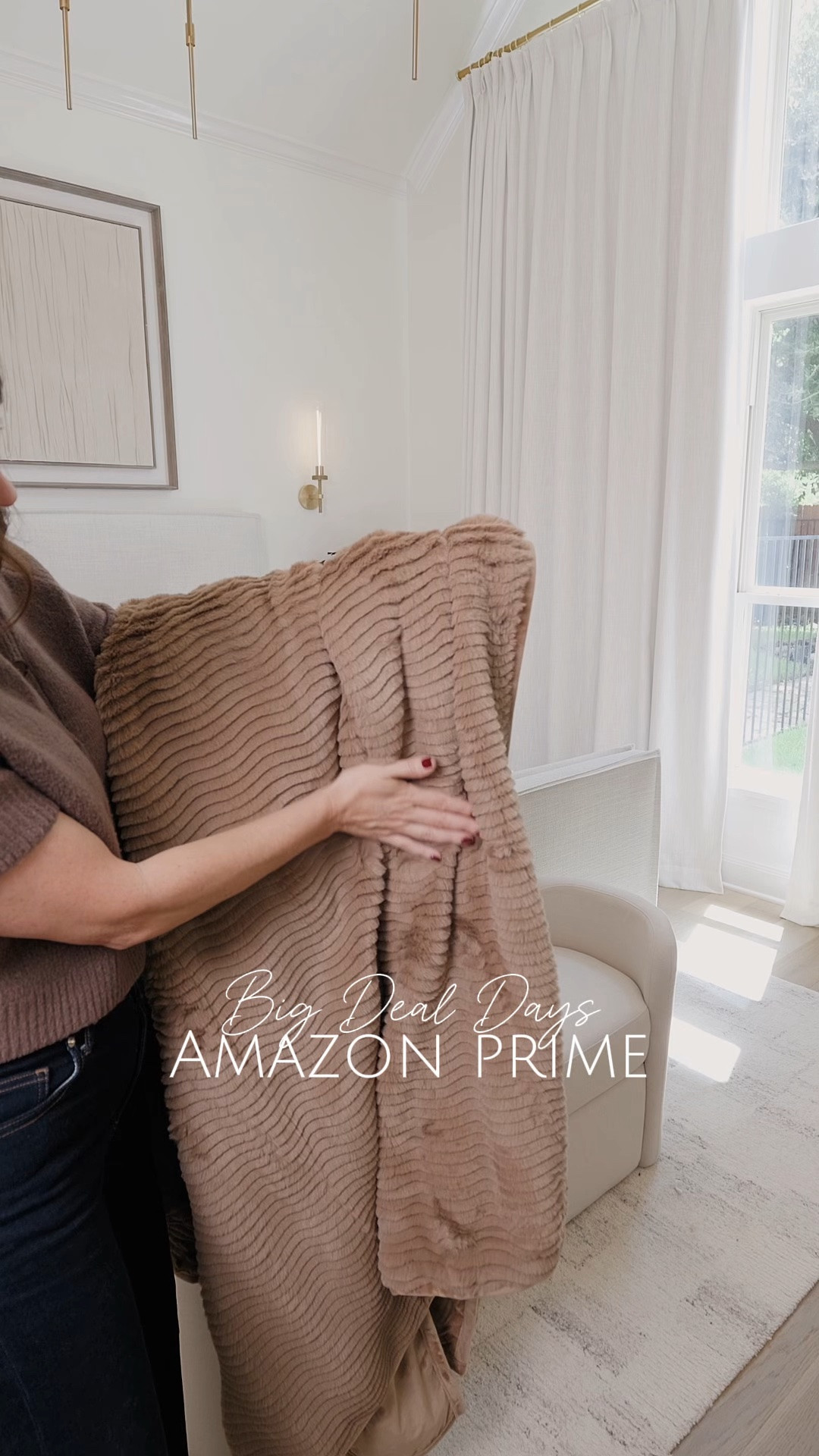 Still time to shop AMAZON DEALS! This throw feels so luxe and weighted! 

Amazon
Big deal day find
Weighted blanket 
Throw
Fur throw
Bedroom