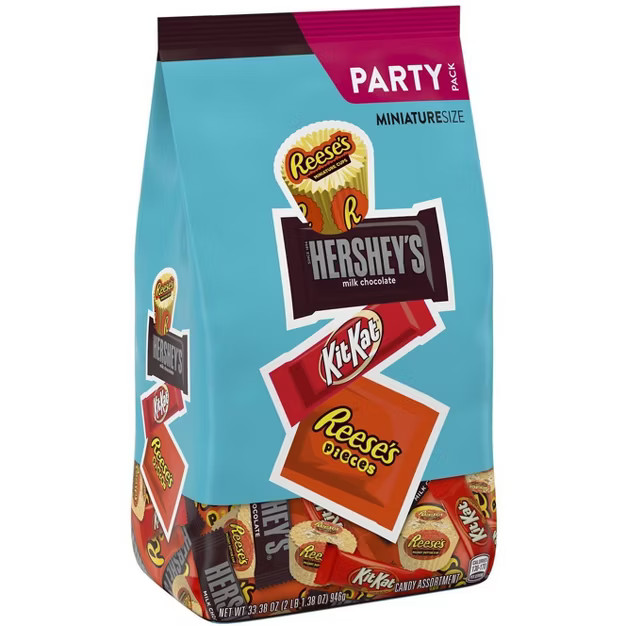 Hershey's, Kit Kat & Reese's Cups & Pieces Assorted Miniatures Party Bag - 33.38oz/93ct | Target