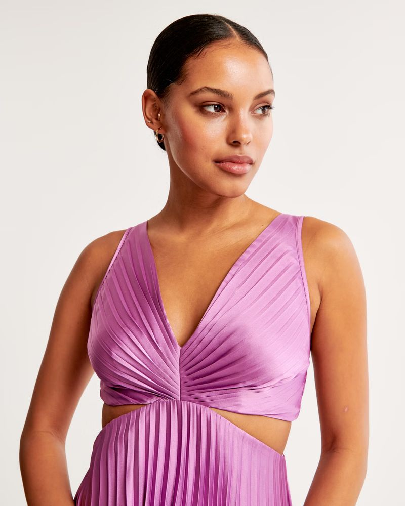 Women's The A&F Giselle Pleated Cutout Maxi Dress | Women's Dresses & Jumpsuits | Abercrombie.com | Abercrombie & Fitch (US)