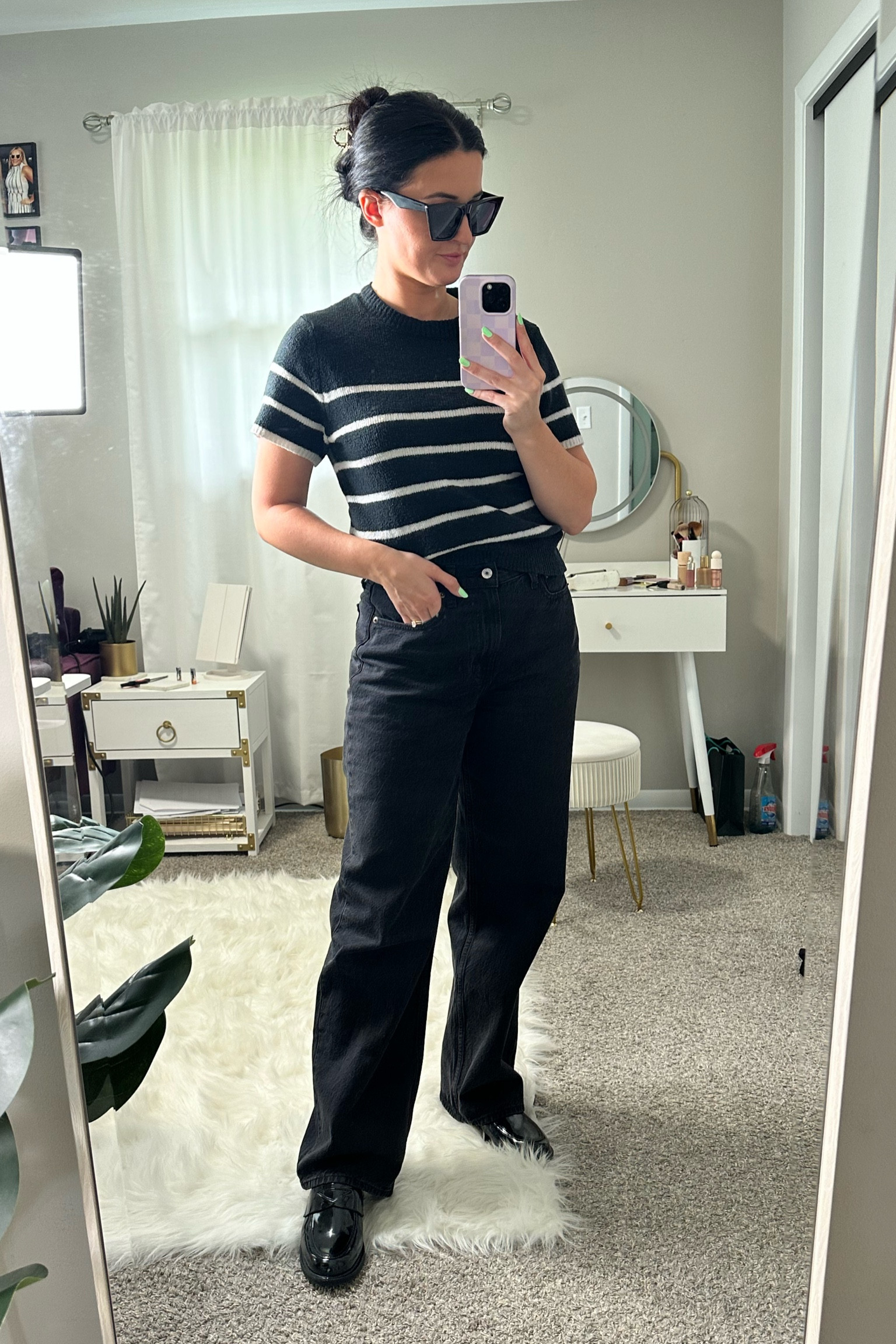 I swear these are the most versatile pants I’ve ever had! I’ve worn them with literally everything this week. And finally got my hands on some Steve Madden’s 🖤 I’m ready for fall!

#LTKStyleTip #LTKSeasonal