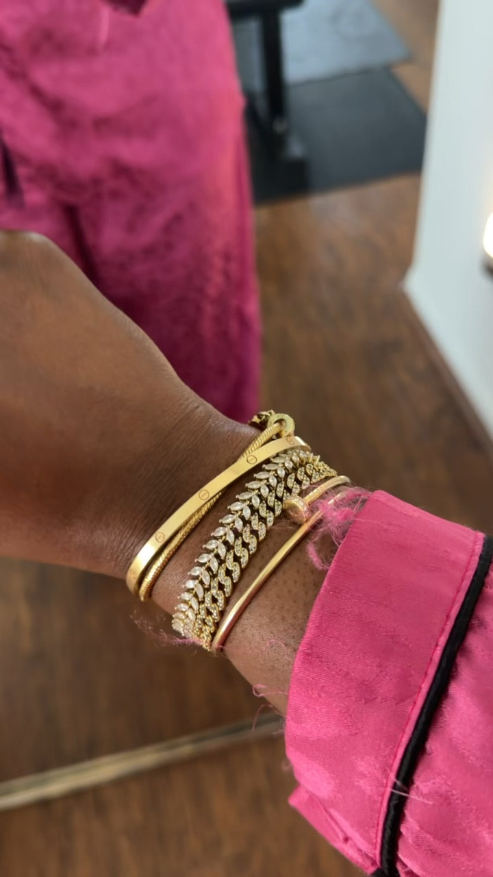 OK, this is what the stack on my right wrist looks like now that I have removed the charm.