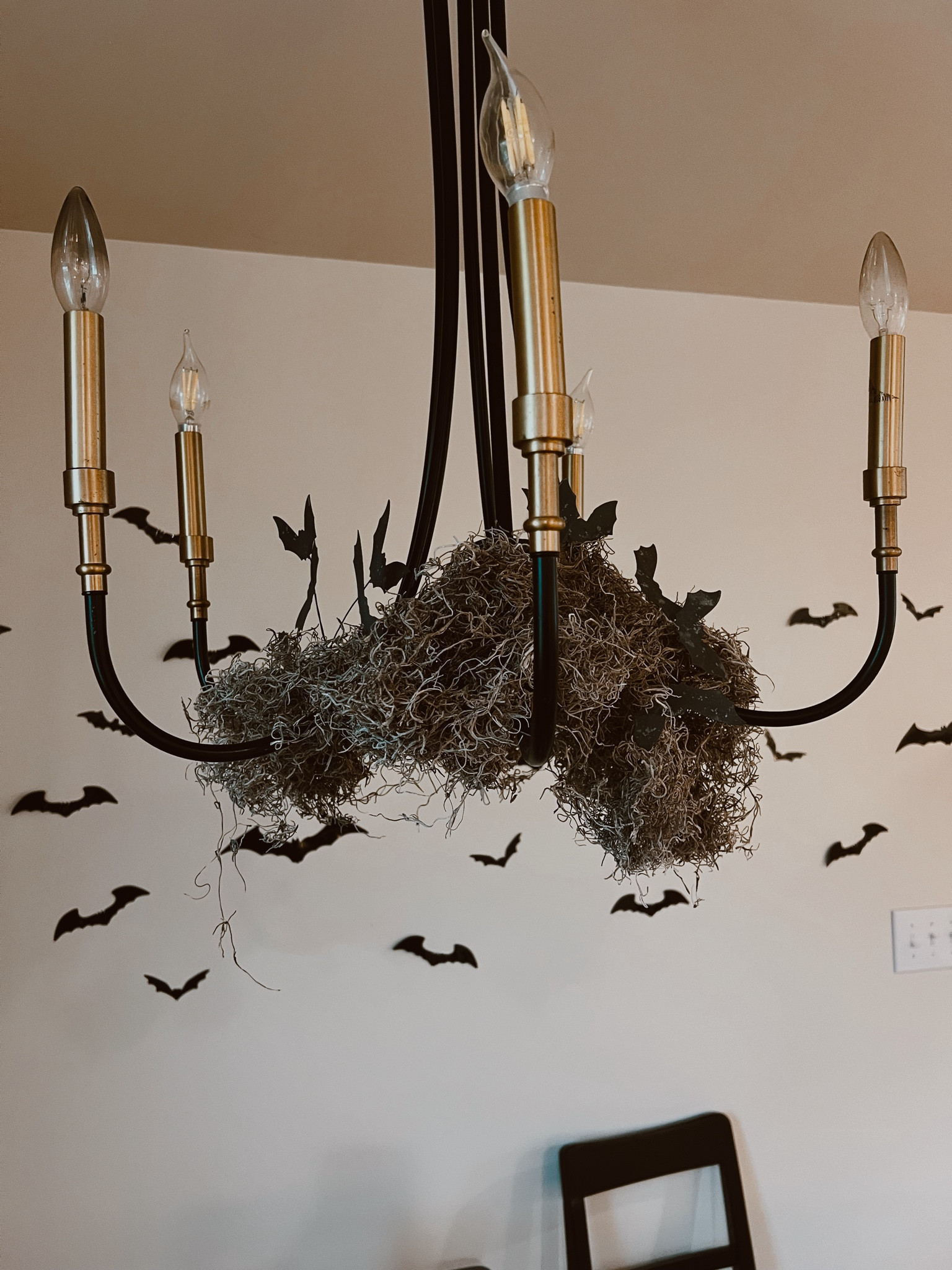 Halloween Dining Room Chandelier #kitchen #decor #neutral

#LTKHome #LTKSeasonal #LTKHalloween
