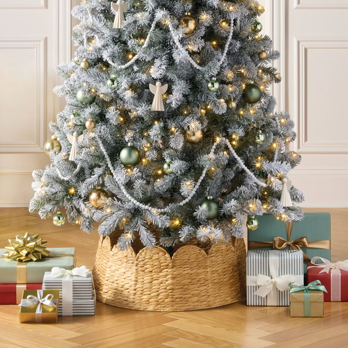 Christmas Water Hyacinth Scalloped Tree Collar - Wondershop™ | Target