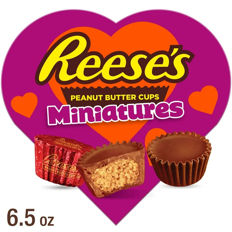 Reese's Miniatures Milk Chocolate Peanut Butter Cups Valentine's Candy, Gift Box 6.5 oz - Walmart... | Walmart (US)