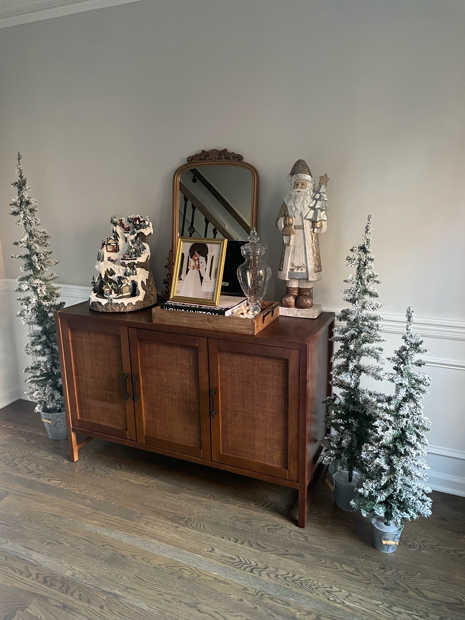 3 flocked trees set
Entryway table
Console table 
Target
Walmart 


#LTKunder100 #LTKhome #LTKunder50