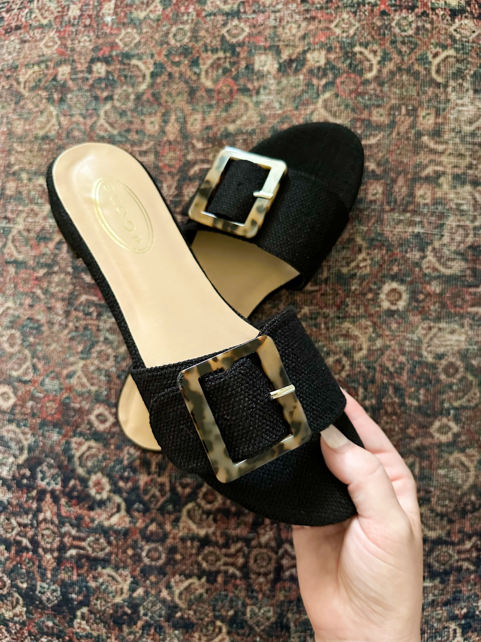 how cute are these black linen tortoise slides?! only $30, tts 

#LTKshoecrush #LTKFind #LTKunder50