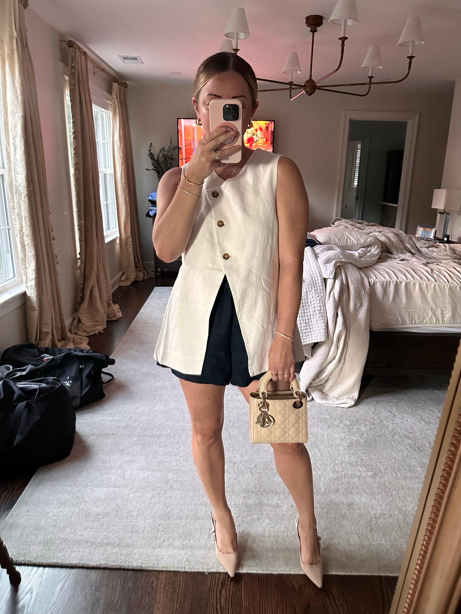 White linen vest + Dior? The perfect combo 🤩👏🏻

#LTKStyleTip #LTKWorkwear #LTKFindsUnder100