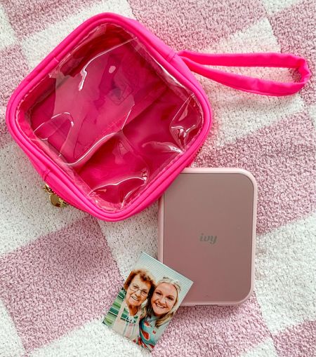 Mini photo printer is perfect for memories or for cataloging your personal bag collection in your agendas! 