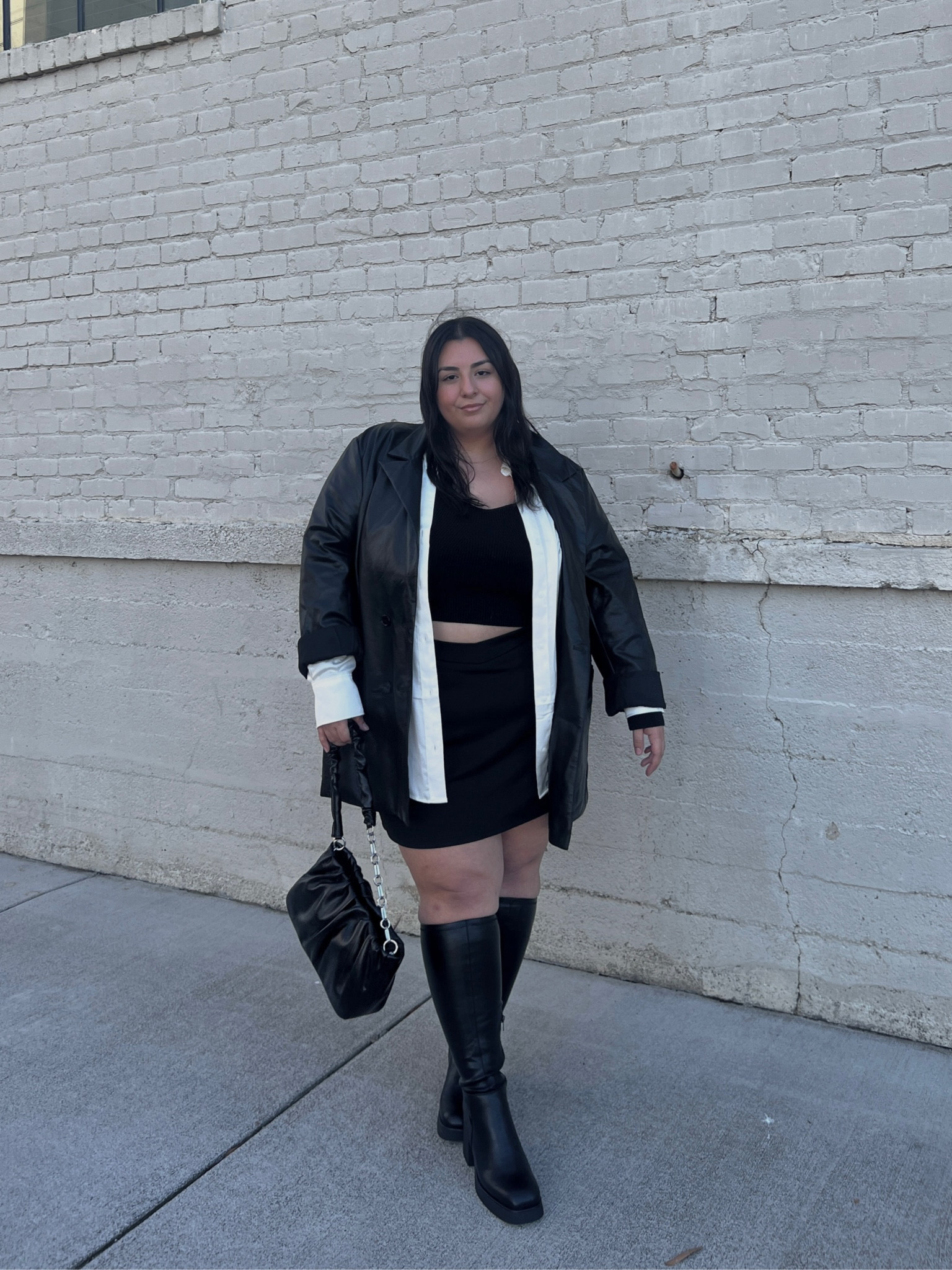 my favorite neutral winter outfit for the plus size gals! 🖤 

#LTKSeasonal #LTKcurves #LTKFind