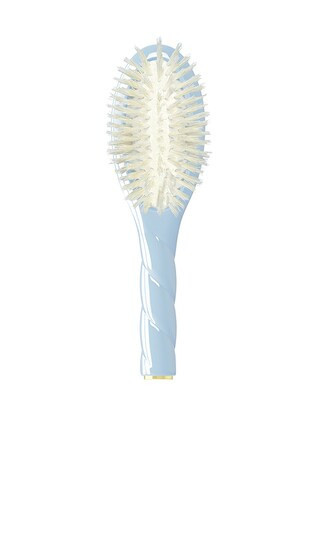 La Bonne Brosse Kids Brush N06 in Pale Blue. | Revolve Clothing (Global)