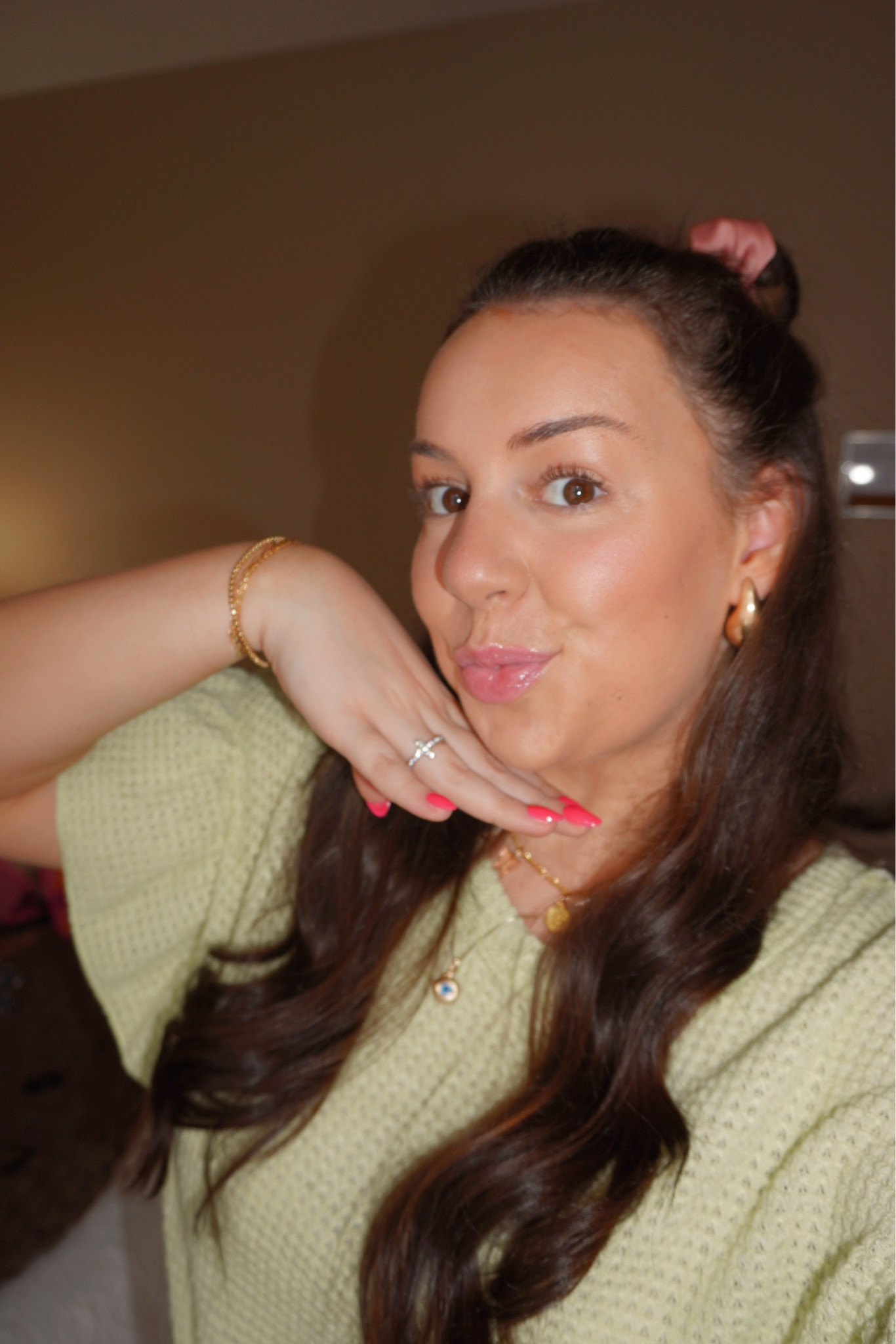 My latest full natural glowy makeup routine - mixture of drugstore and high end makeup products 

#LTKfindsunder50 #LTKstyletip #LTKbeauty