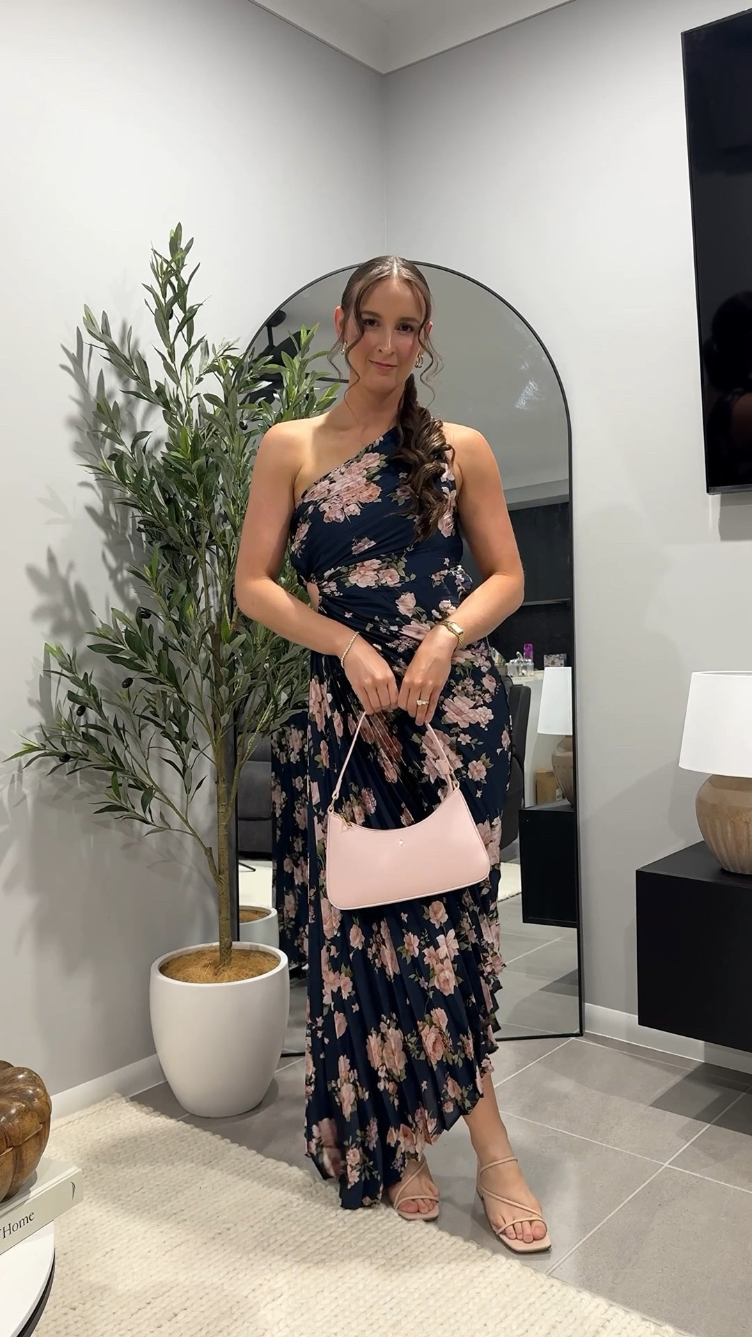 Ready for our friends Wedding 🌸

Wedding guest outfit, midi dress, maxi dress, summer dress, date night outfit, floral, floral dress, pink bag, nude heels

#LTKaustralia #LTKwedding #LTKdresses