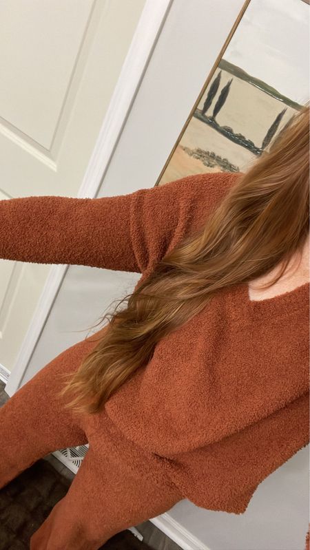 The coziest set for fall 🍂🍁🤍🐿️🫶 barefoot dreams dupe from target! Wearing a size M in both the top and bottoms 

#LTKunder50 #LTKstyletip #LTKunder100