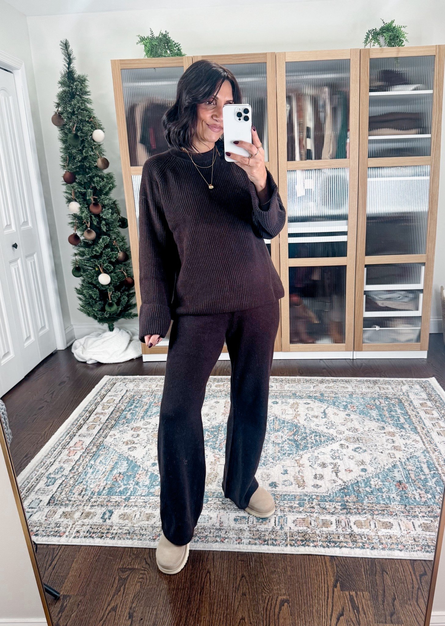@gap #howyouweargap #gappartner
These pieces are so cozy! 
Small in sweater and pants 
All pants styles match with the sweaters colors 

#LTKFindsUnder100 #LTKGiftGuide #LTKHoliday