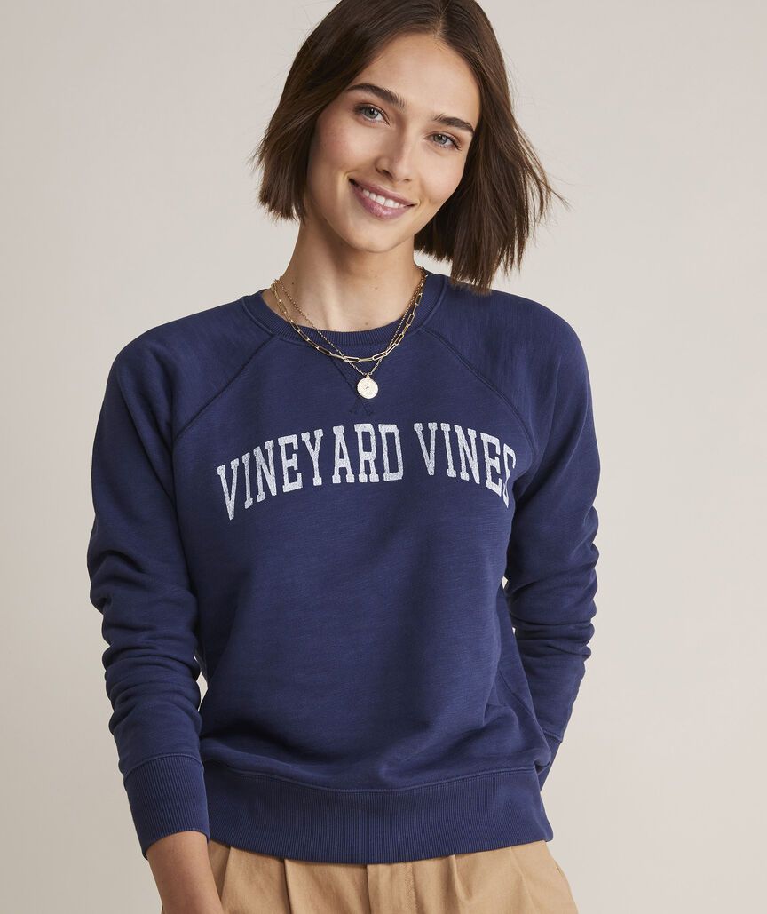 VV Logo Sweatshirt | vineyard vines