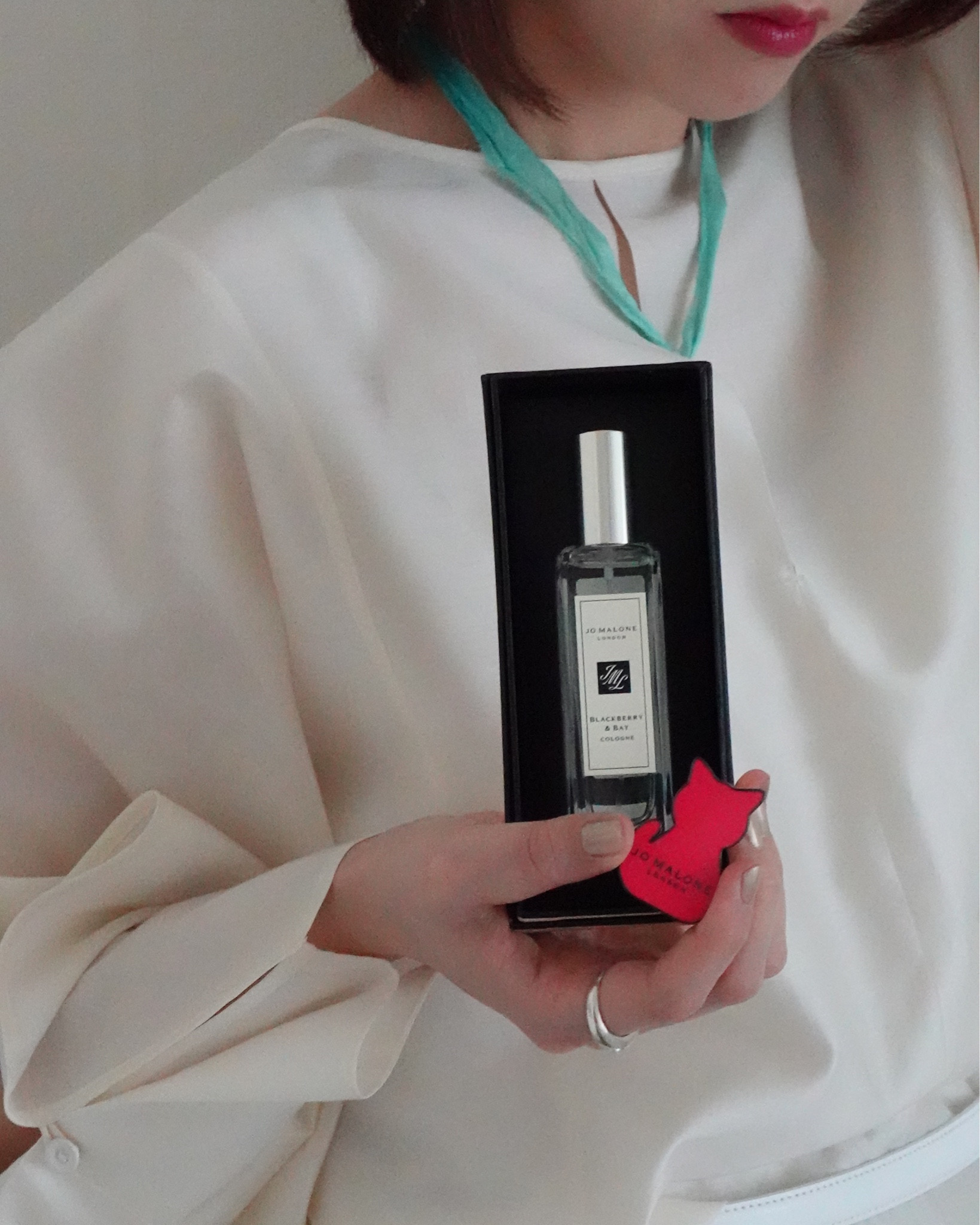 Jo malone london
선물할 일 많은 5월 향기로 기억될 조말론런던 코롱 추천

1. 실버비치앤라벤더
2. 블랙베리앤베이

#LTKAsia #LTKbeauty #LTKGiftGuide