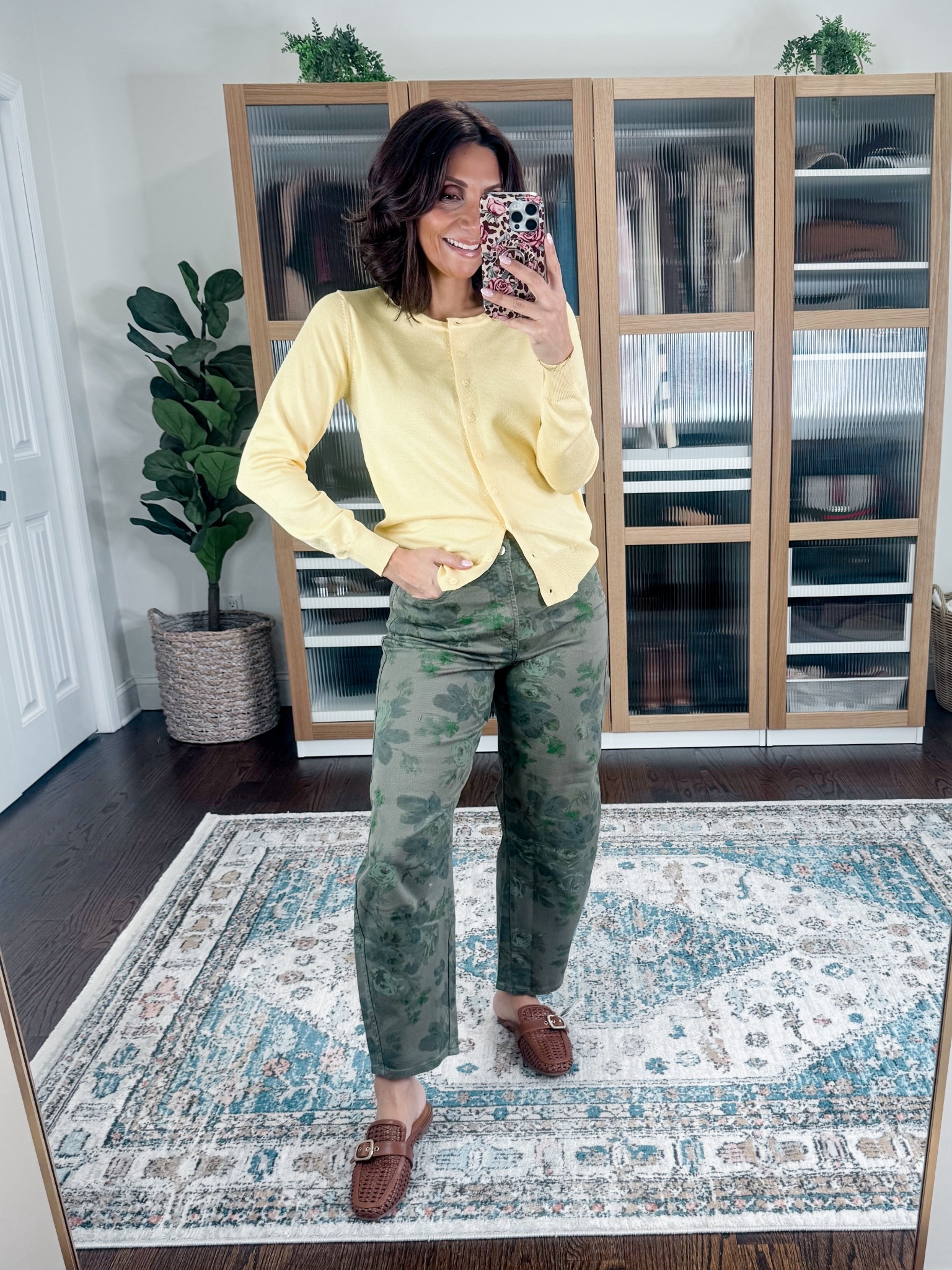 The cutest floral jeans from Gap Factory 
Wearing 26 reg 


#LTKgrwm #LTKWorkwear #LTKmomlife