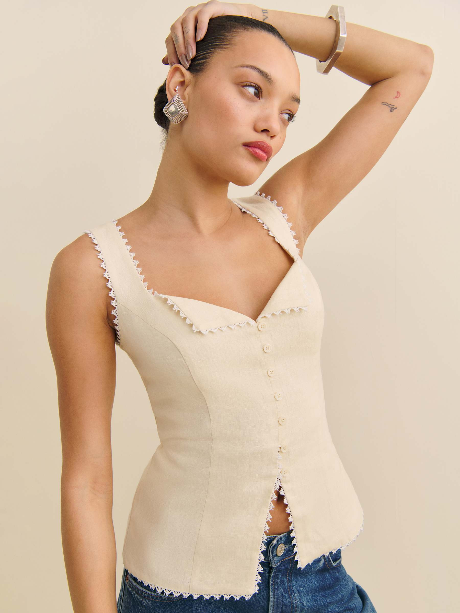 Viola Linen Top | Reformation (Global)