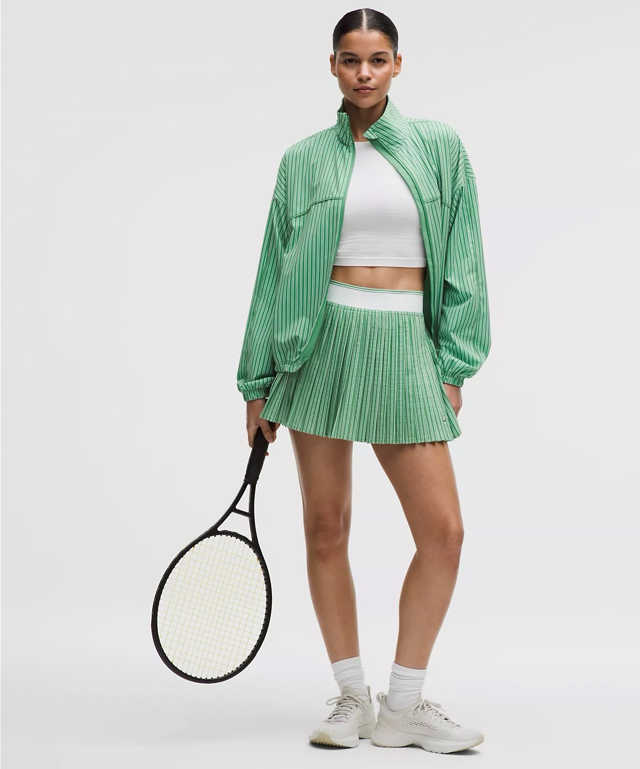 Shamrock ☘️ green love! #lululemon #stpattysday #stpatricksday #stpattysfashion #stpatricksdayfashion

#LTKdayinmylife #LTKmomlife #LTKActive