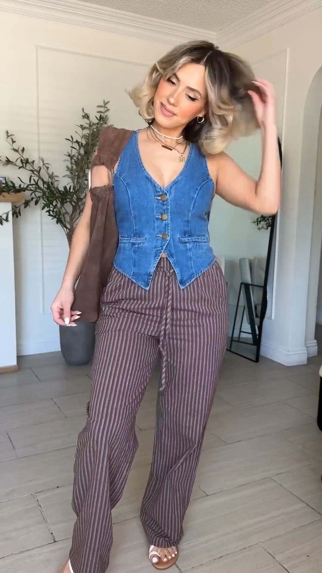 My favorite linen pants for the summer 😍

#LTKgrwm #LTKmomlife #LTKootd
