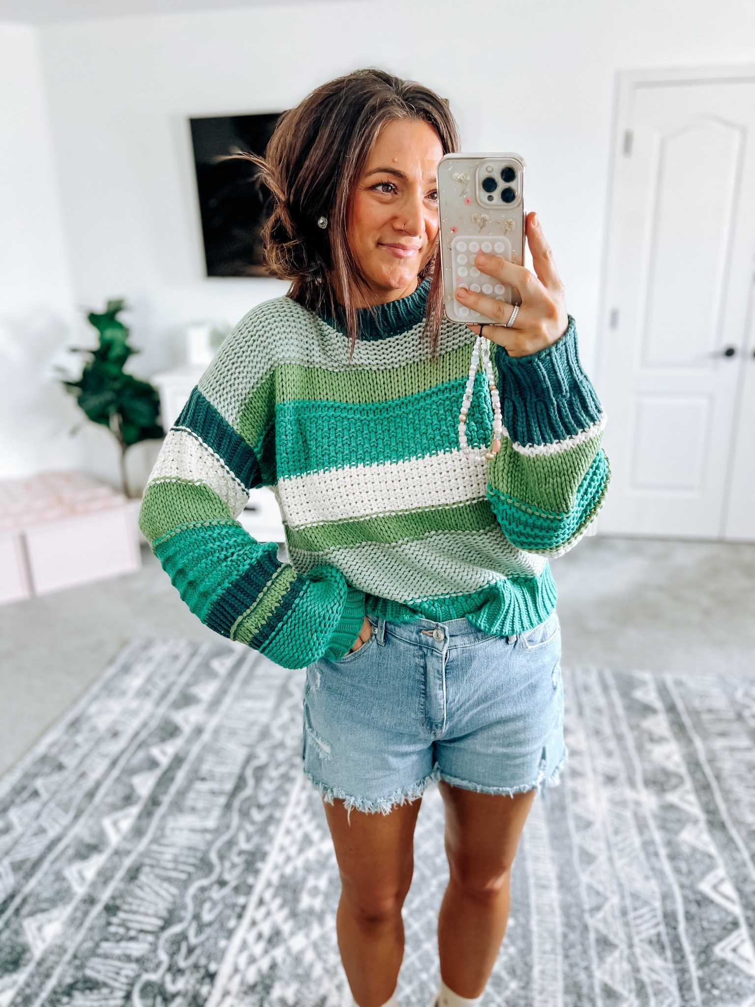 Sweater & denim shorts 👌 spring outfit 

#LTKSeasonal #LTKFindsUnder50 #LTKStyleTip