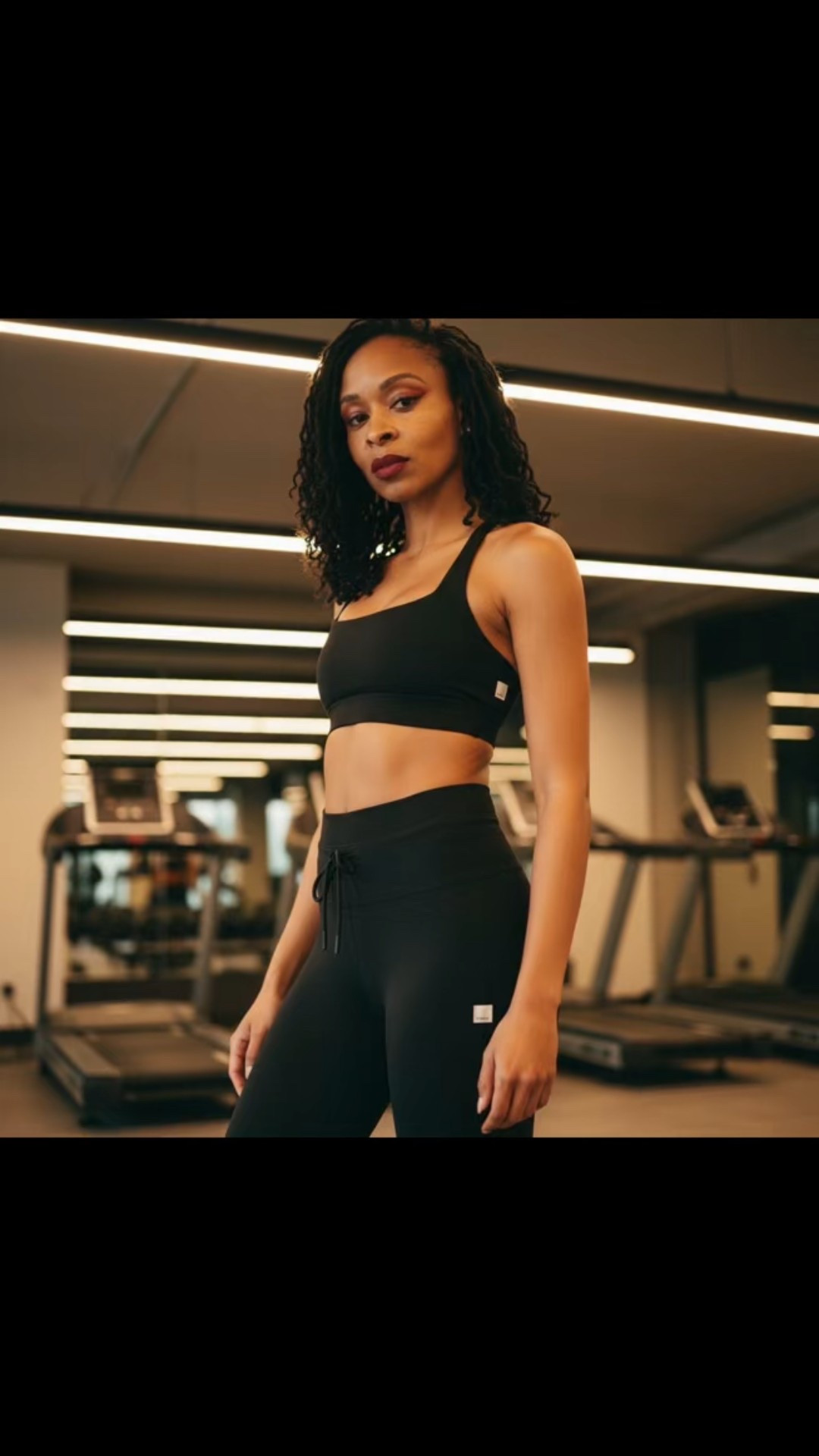 12 Days of LTK: Day 2 🎁✨ Unwrap today’s feature with Vuori.

Built for comfort in every studio class, the Daily Form Bra features a scoop neckline and racerback straps in Vuori’s new BlissBlend Form™ fabric—soft, moisture-wicking, and made to move with you.

The upgraded BlissBlend Form™ leggings offer the same buttery feel you love with added compression for a held-in fit. Pair them with the Daily silhouette for the perfect matching set.

#12DaysofLTK #LTKGiftGuide #LTKFit #LTKActivewear #Vuori #GiftGuide2025 #HolidayGifts #WorkoutWear #FitnessStyle #GymEssentials #ActivewearObsessed #LTKStyle #AubreeFinds 

#LTKHoliday #LTKSeasonal #LTKGiftGuide