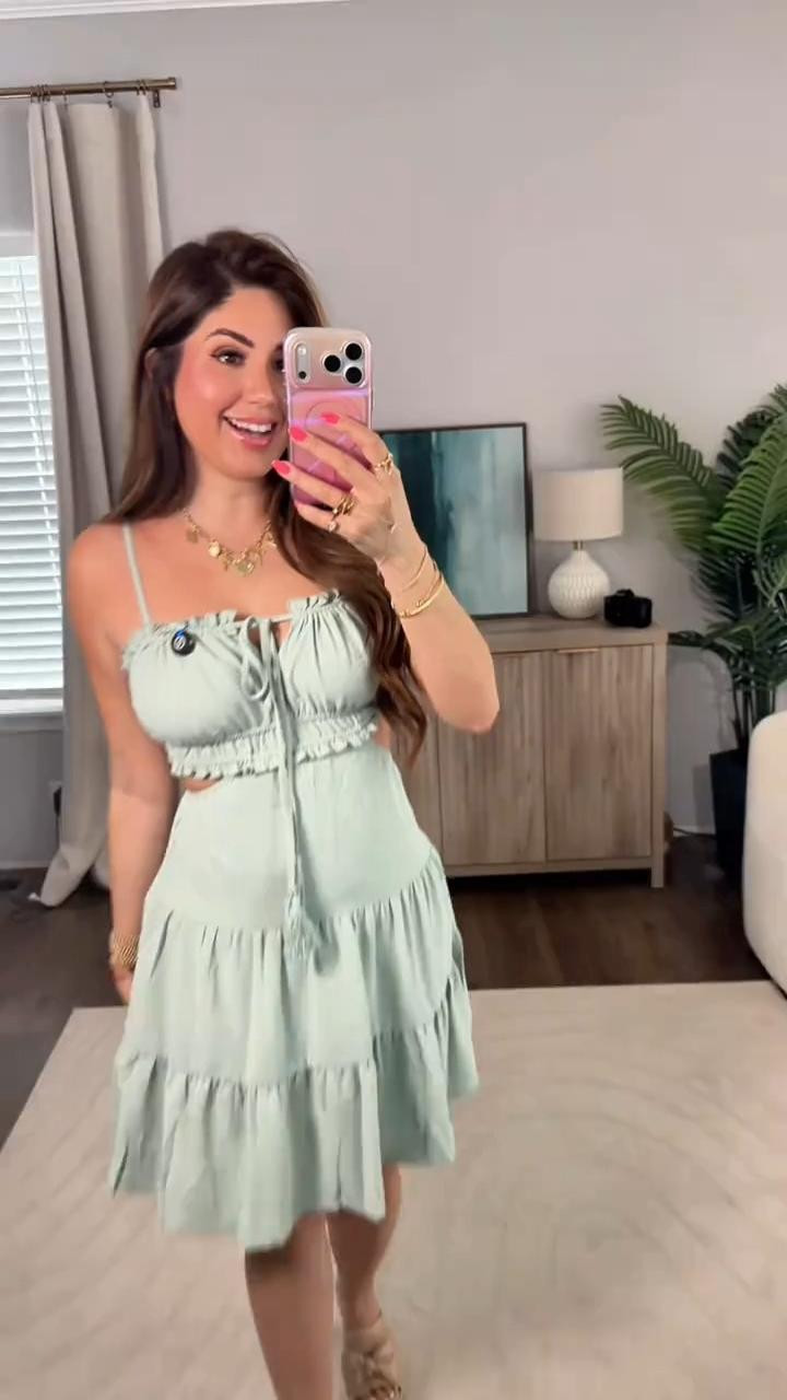 The prettiest throw-on summer dress 🌿 

 #LTKootd #LTKSeasonal #LTKBeauty