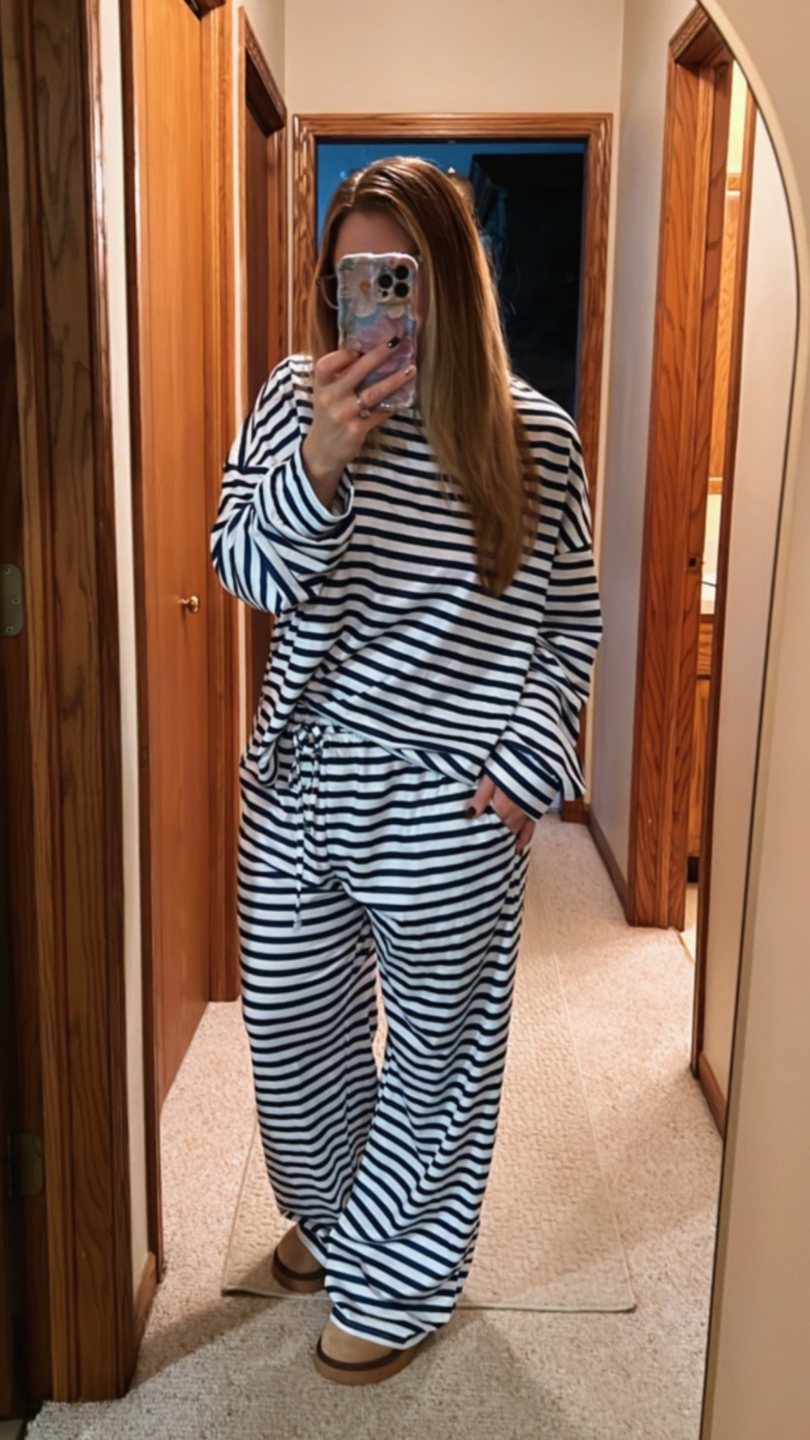 Cozy and comfy mom ootd 


#LTKmomlife #LTKootd