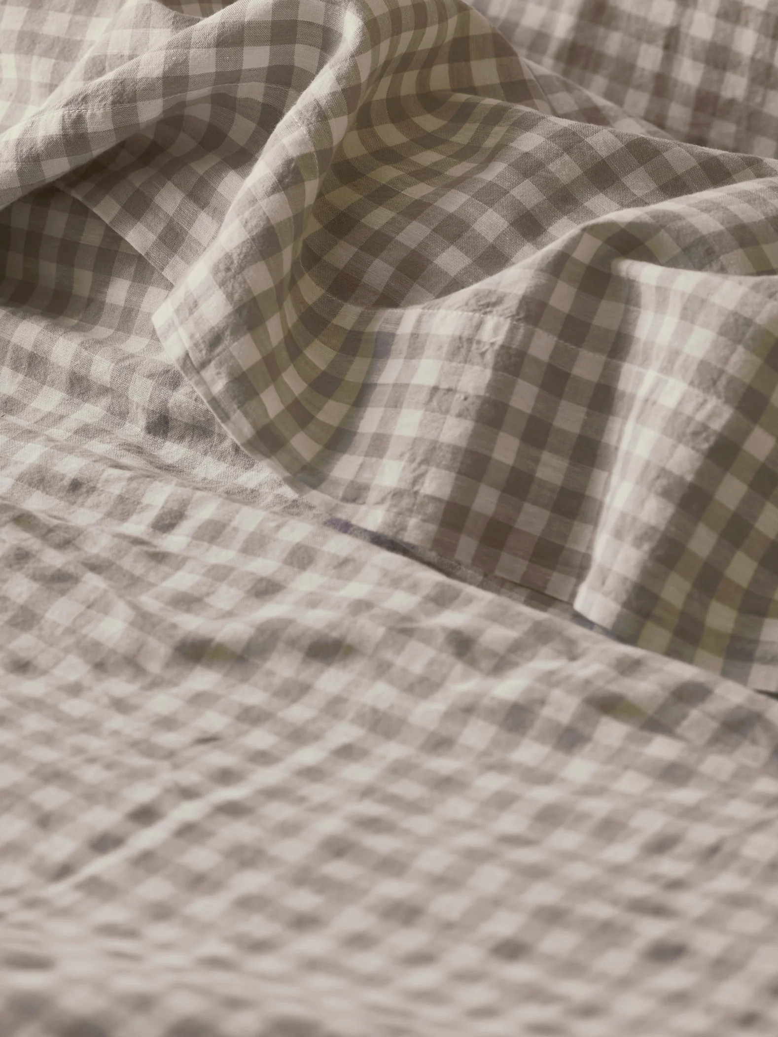 Mushroom Gingham 100% Linen Flat Sheet | Piglet