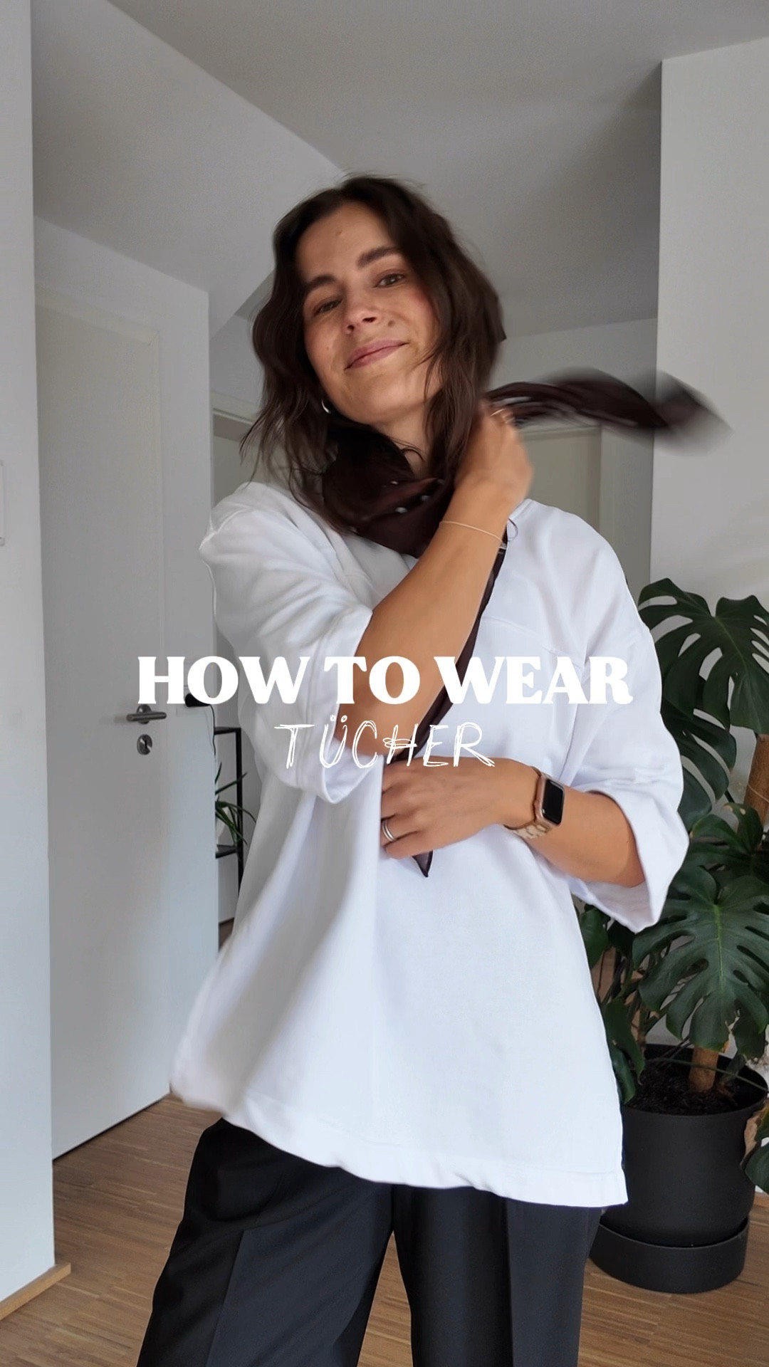 4 Varianten und mit einem Tuch einen Basic Look aufzuwerten 🫶

#LTKdeutschland #LTKstyletip