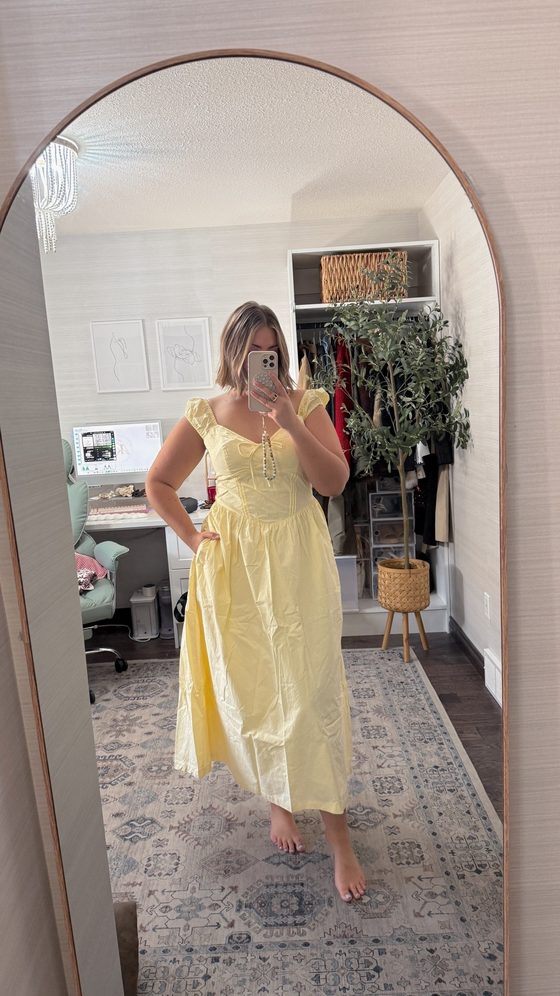 Bra free dress favs from Abercrombie right now!! Wearing my regular size large tall

#LTKcanada #LTKsummer #LTKmidsize