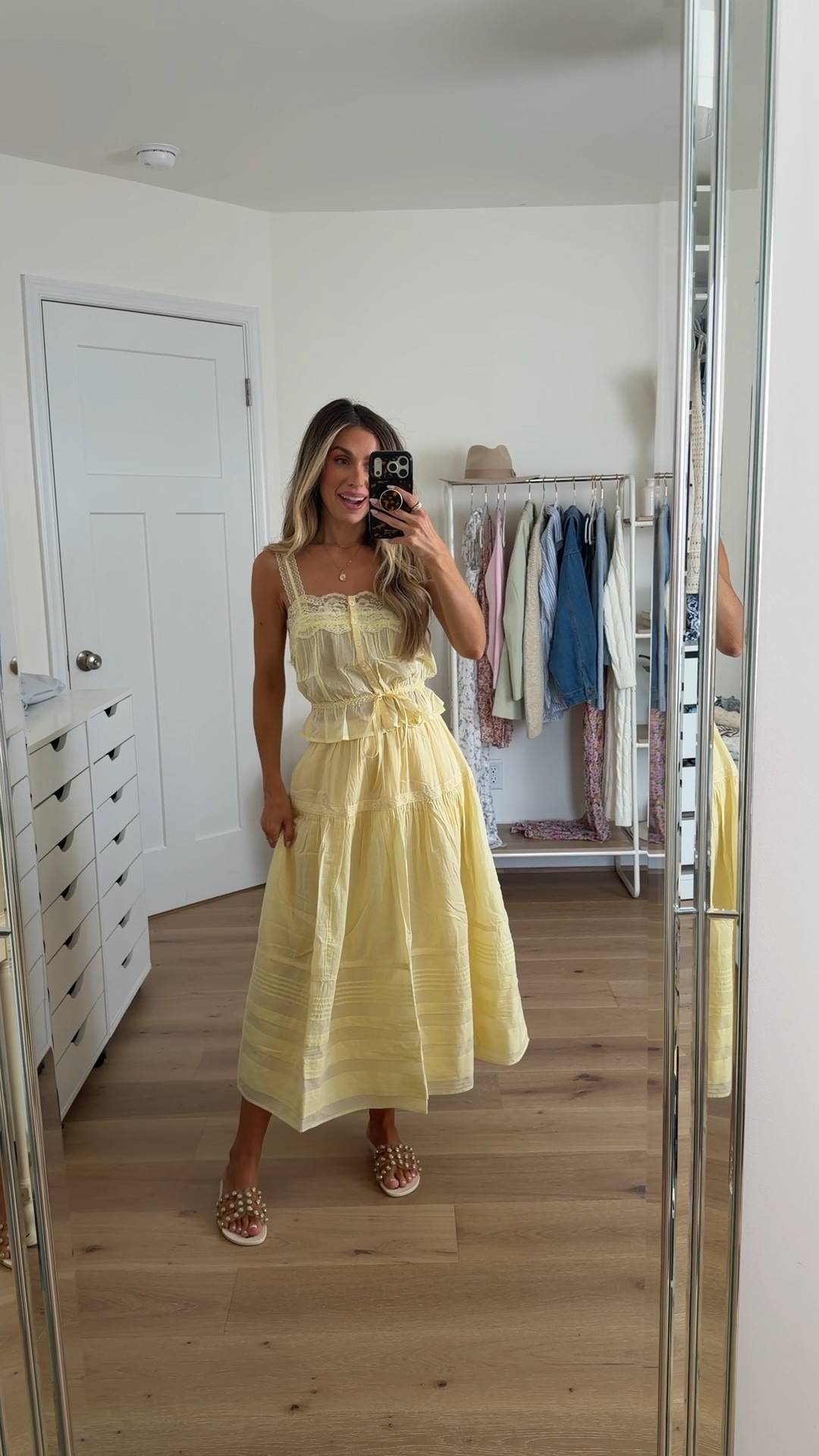 #abercrombiepartner @abercrombie has the cutest spring new arrivals! Love this matching set and thought it would be perfect for Mother’s Day! Lots of colors and pattern options too! 


#LTKSaleAlert #LTKMothersDay #LTKootd