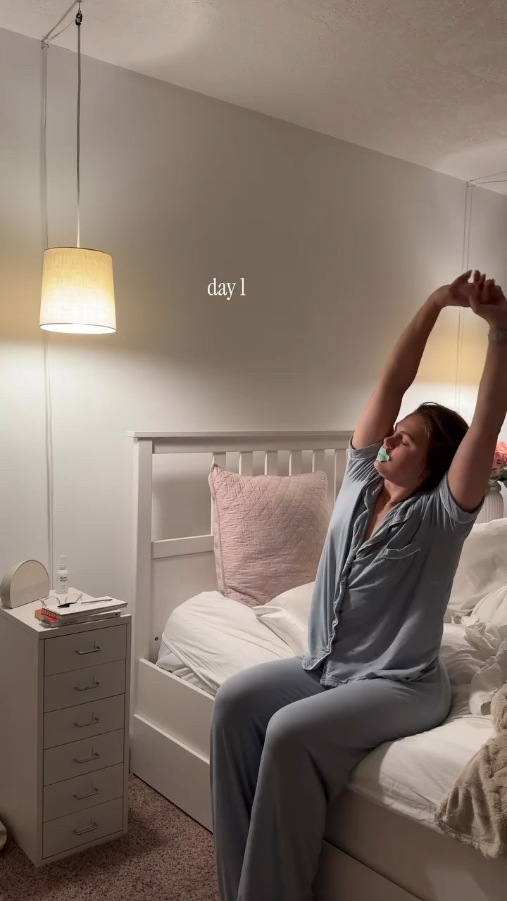 happy april 🌷💐 if there’s one thing about me, I love a good series & the start of a new month felt like the perfect time. every day this month I’ll be sharing a new reel, making the most of spring 

weekend adventures, spring outfits and resets and of course my morning routines that I love oh so much 

welcome to spring diaries day 1 of 30 💗 I hope you’ll following along 

#springdiaries #springdiarieswithcass #romanticizinglife #twentysomethinglife #morninginmylife