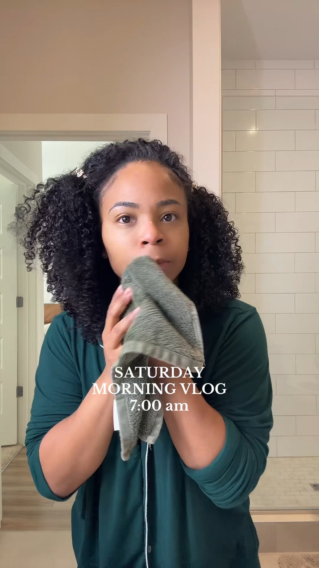 Reset routine !! Doing Pilates from home. Here’s my Saturday morning 7am routine 

Halloween is over so let’s get back into the swing of things. Happy November ! #sundaiolivepilates 

#LTKHome #LTKSaleAlert #LTKActive