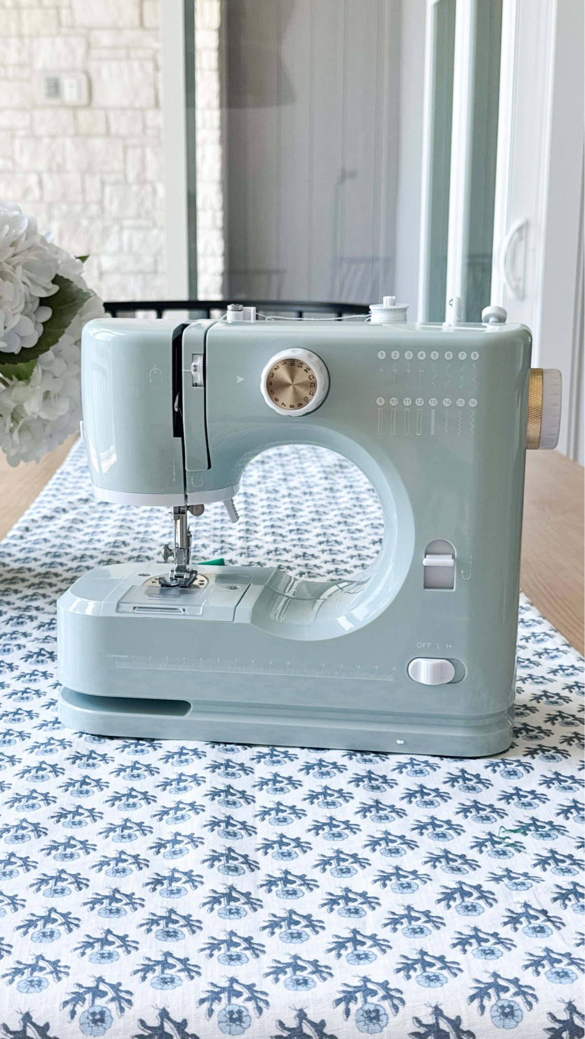 The cutest sewing machine!!🧵