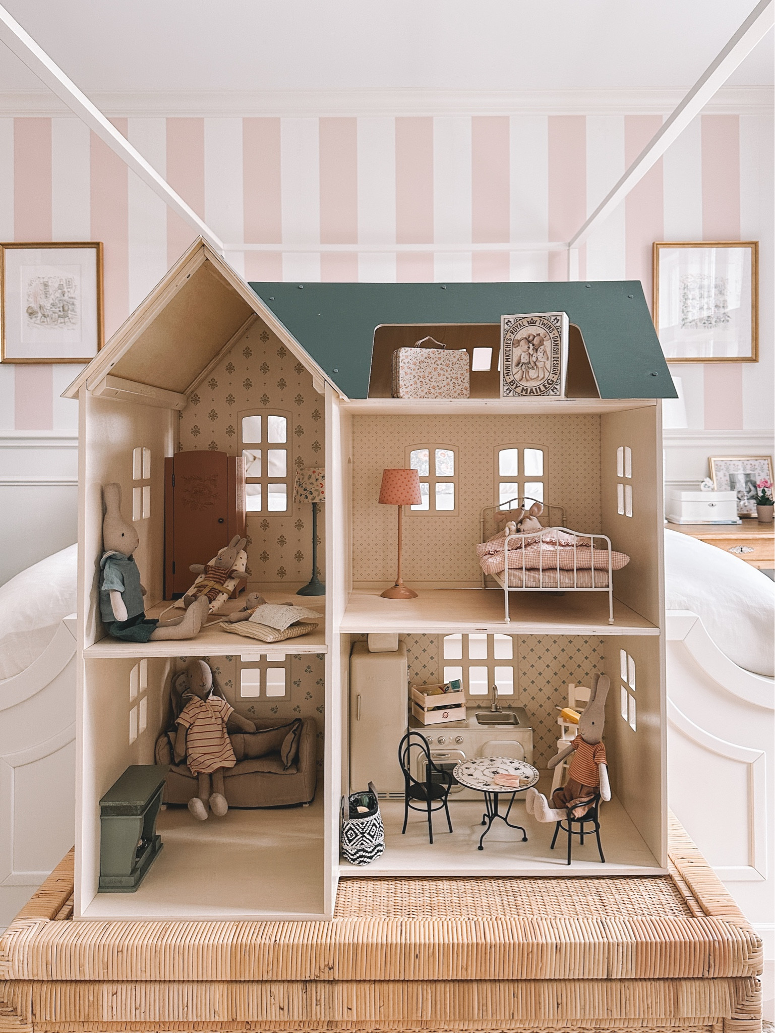 Miniature LTK Dollhouse on - of curated House