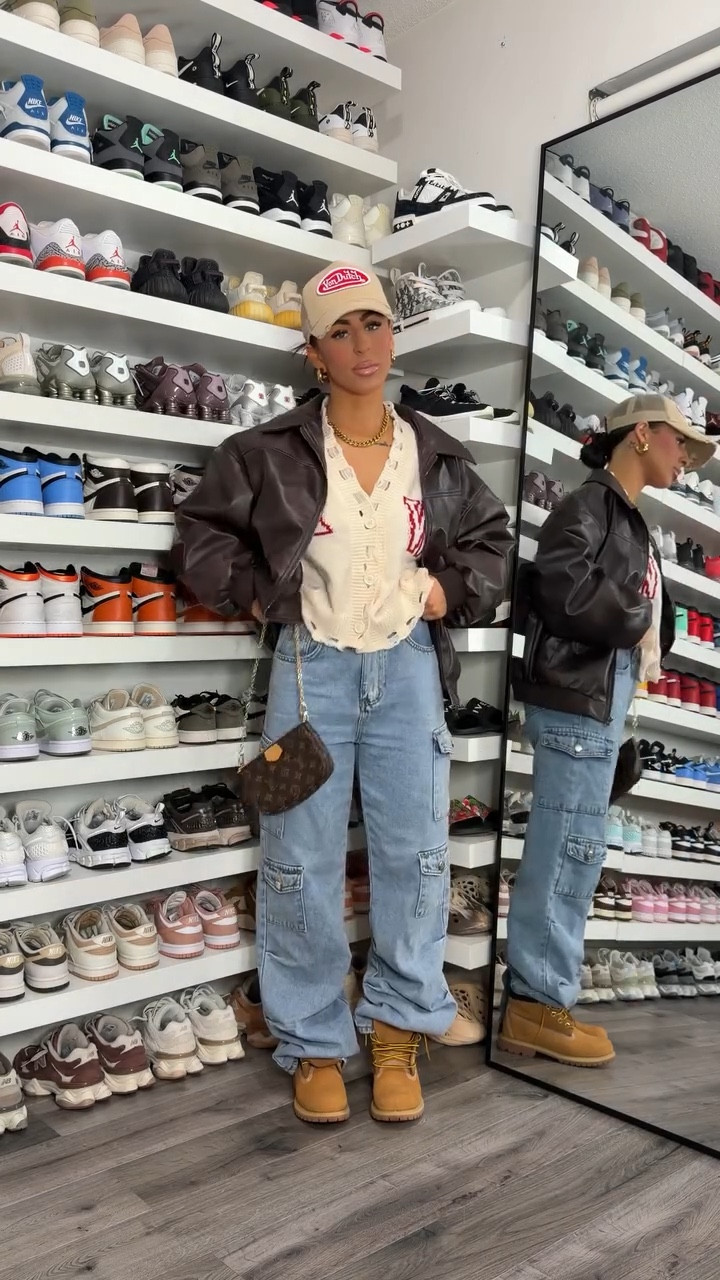 🤎comment “STREET” for 🔗 from my @sheinofficial @shein_us store #grwm #outfitinspo #SHEINtrends 

🔎 & follow my store SAYEHFBABY on @sheinofficial for streetwear styles I’m wearing! new releases every week

links to my outfit are in my “FEB🔗” highlight, my SHEIN store or in my LTK linked in my bio🤍 (some items are unavailable so if I don’t post them, I don’t have the link!)

save this for OOTD inspo✨