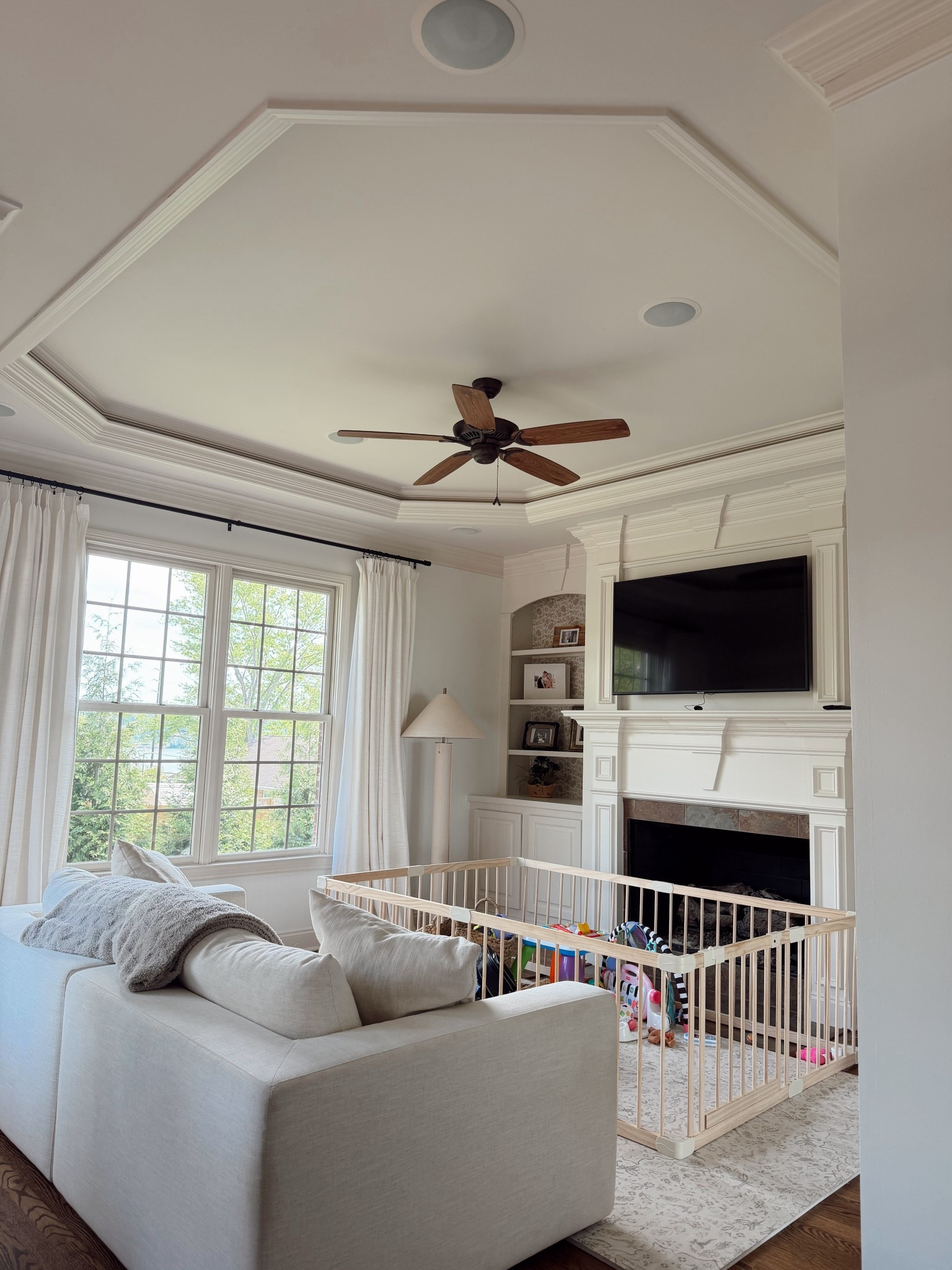 linking everything I can in this room! This baby jail & play mat is *life changing* for the season we’re in! 🩵