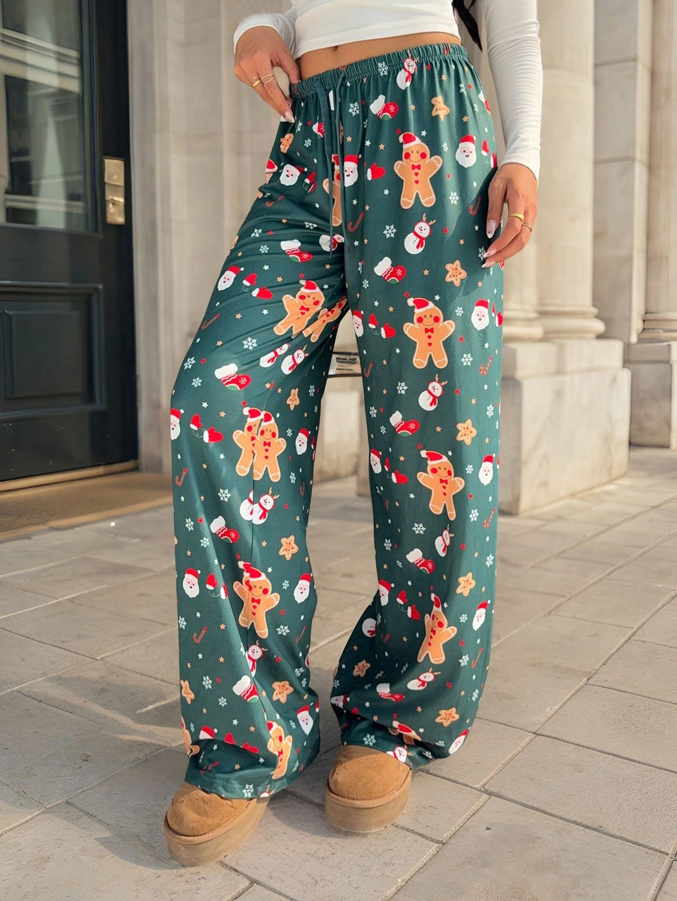 SHEIN EZwear Christmas Gingerbread Man Print Knitted Pants | SHEIN