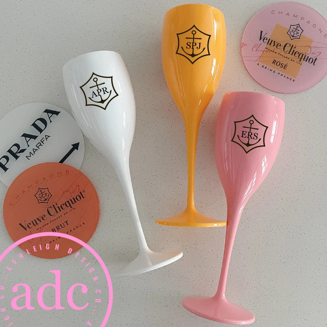 Veuve Clicquot Champagne Flutes || Party Glasses || Bachelorette Party || Bridal Shower || Baby S... | Etsy (US)