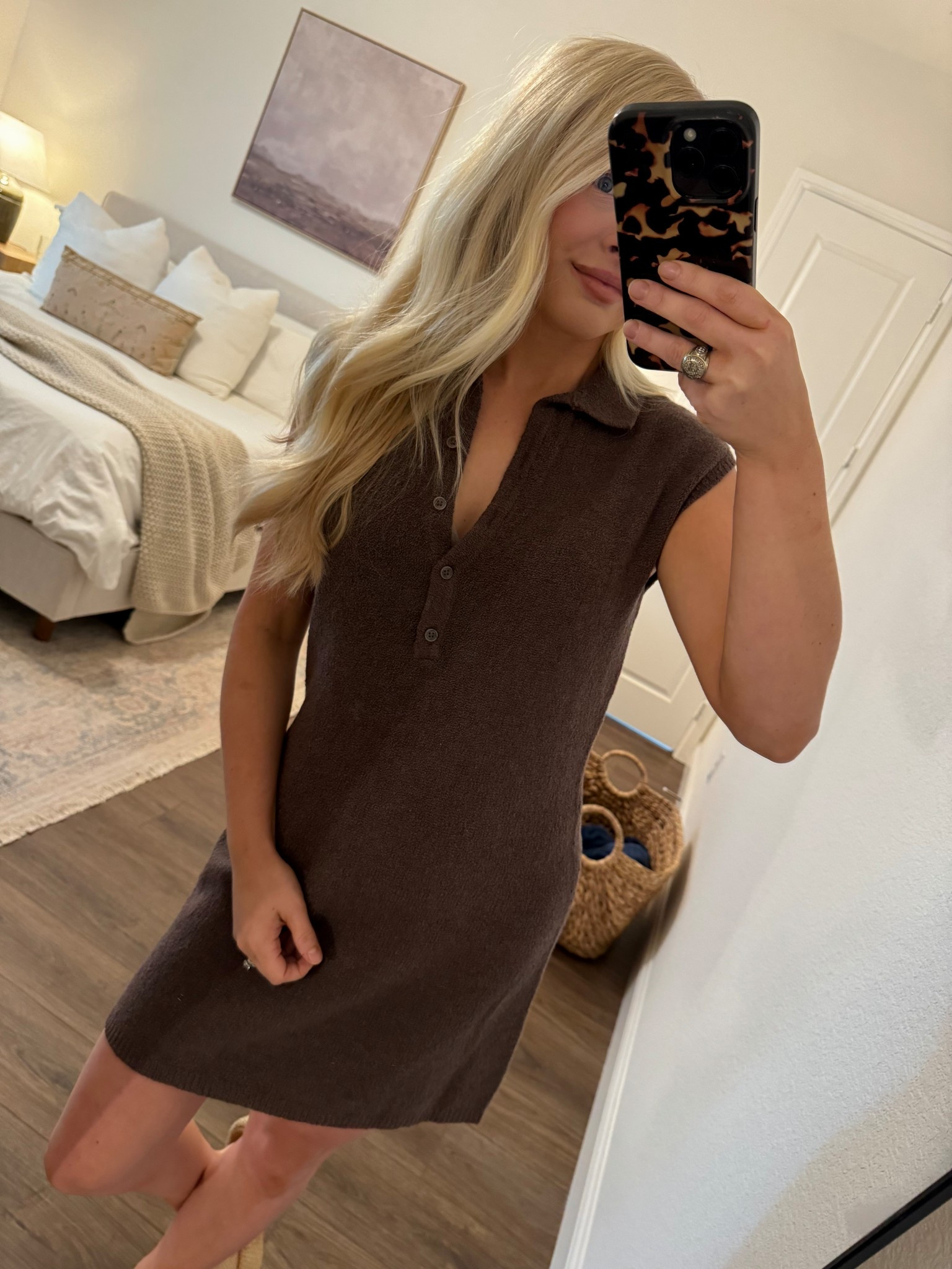 Love this brown collar dress! Perfect for now and fall! 

#LTKStyleTip #LTKautumn #LTKSeasonal